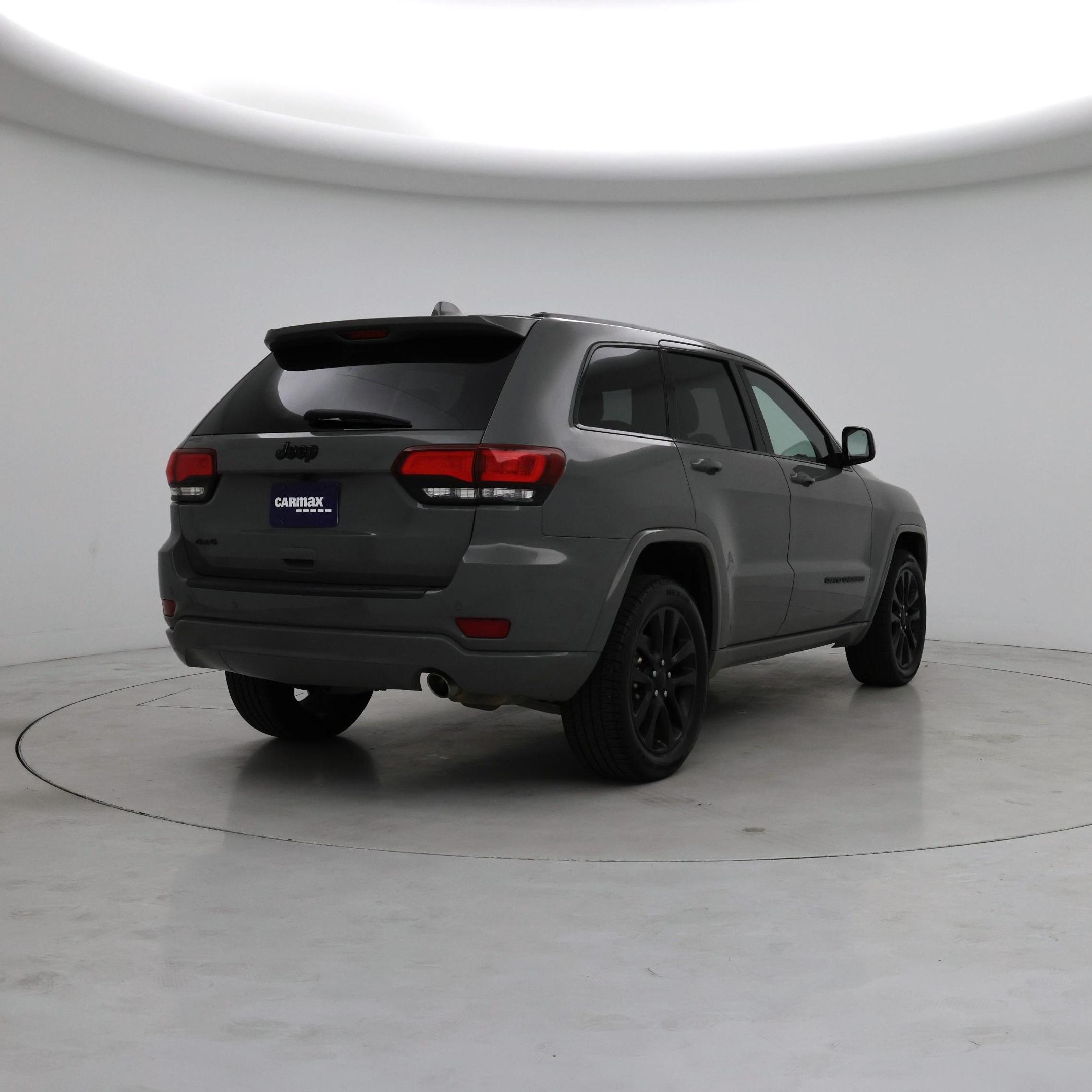 Thumbnail: 2020 Jeep Grand Cherokee - 8