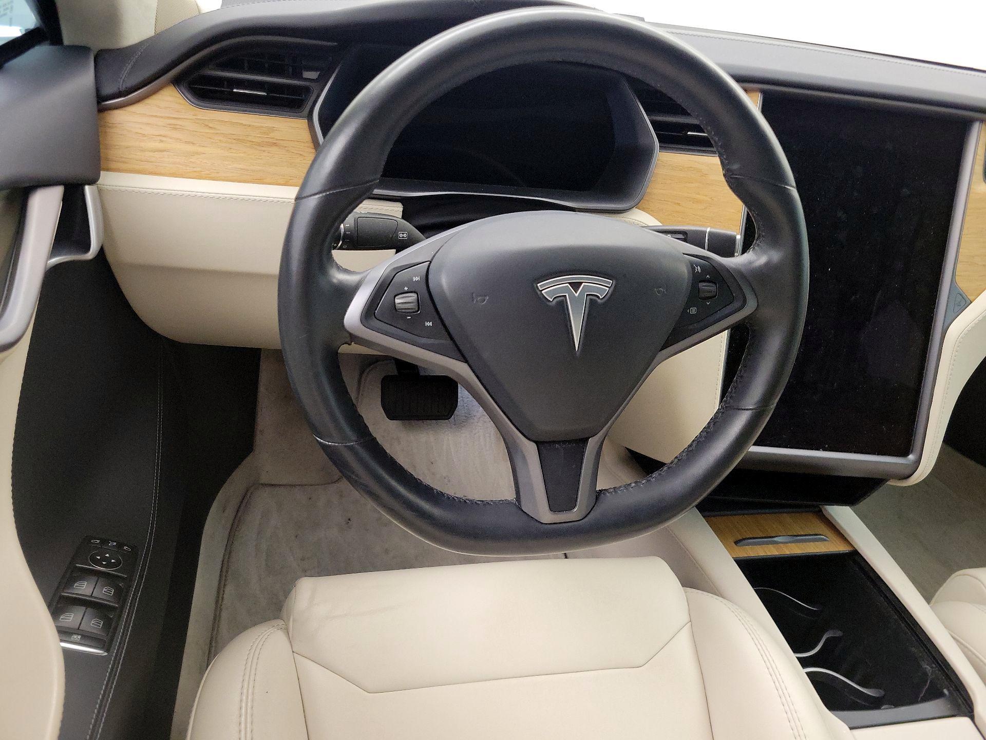 Thumbnail: 2019 Tesla Model S - 10