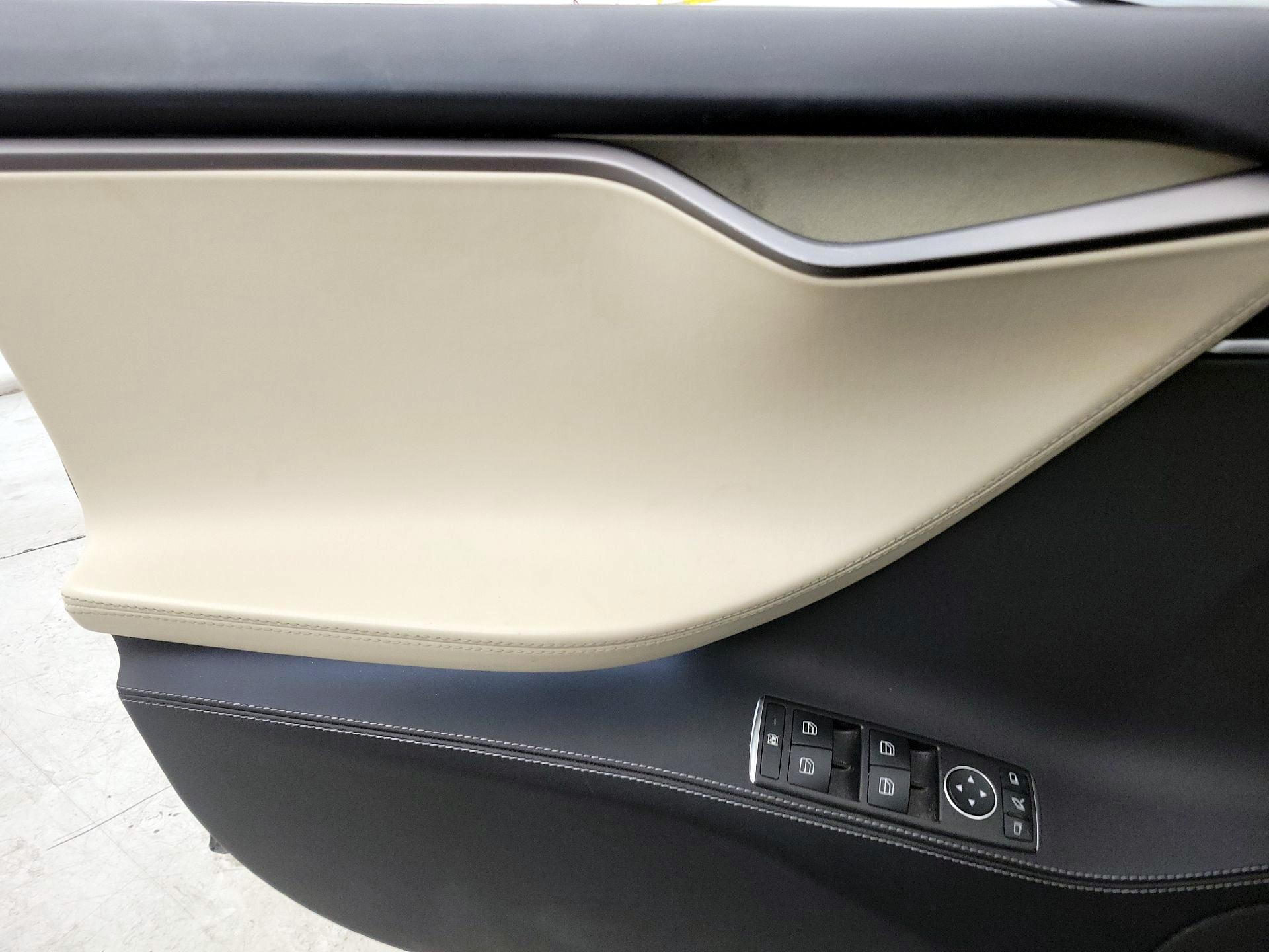 Thumbnail: 2019 Tesla Model S - 12
