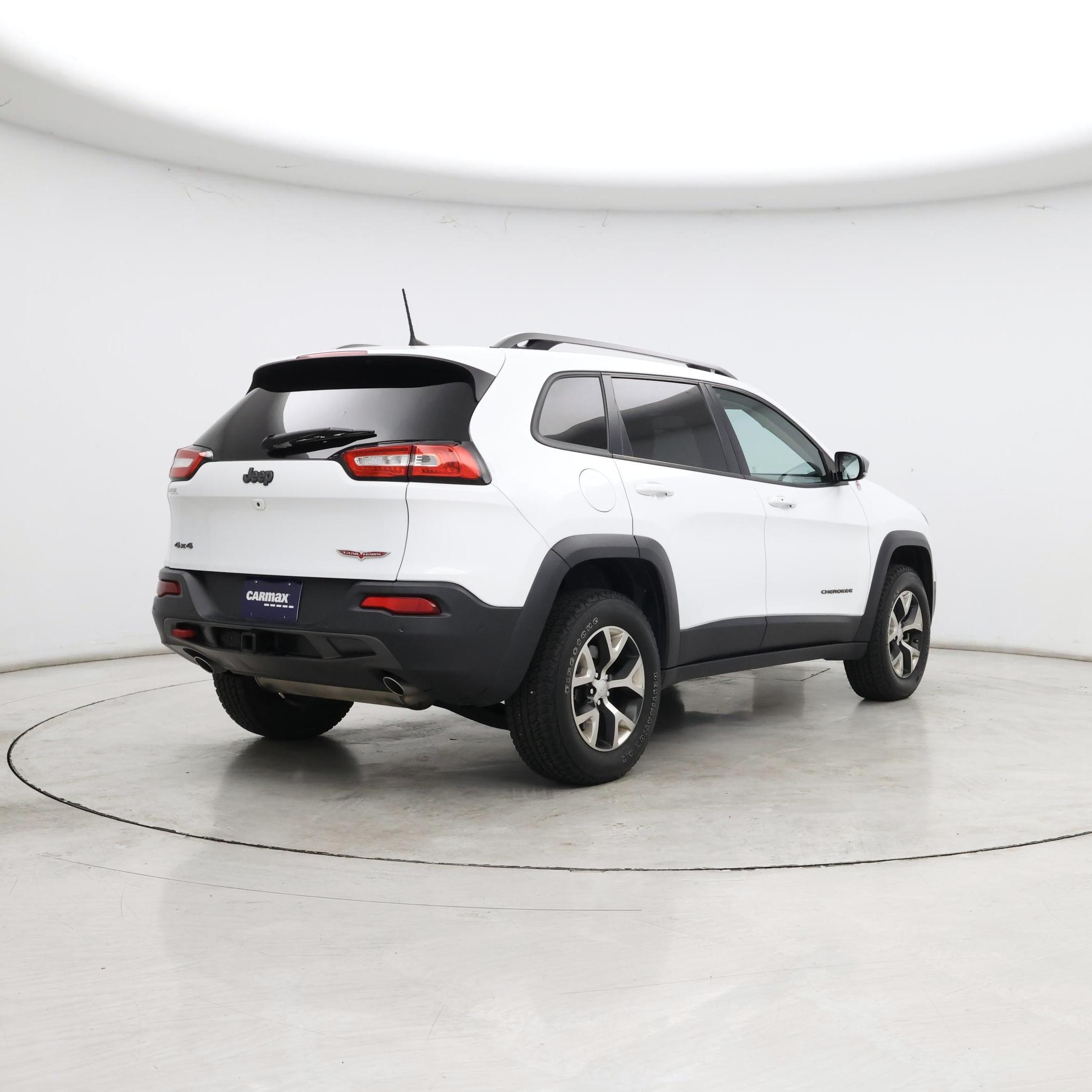 Thumbnail: 2017 Jeep Cherokee - 8