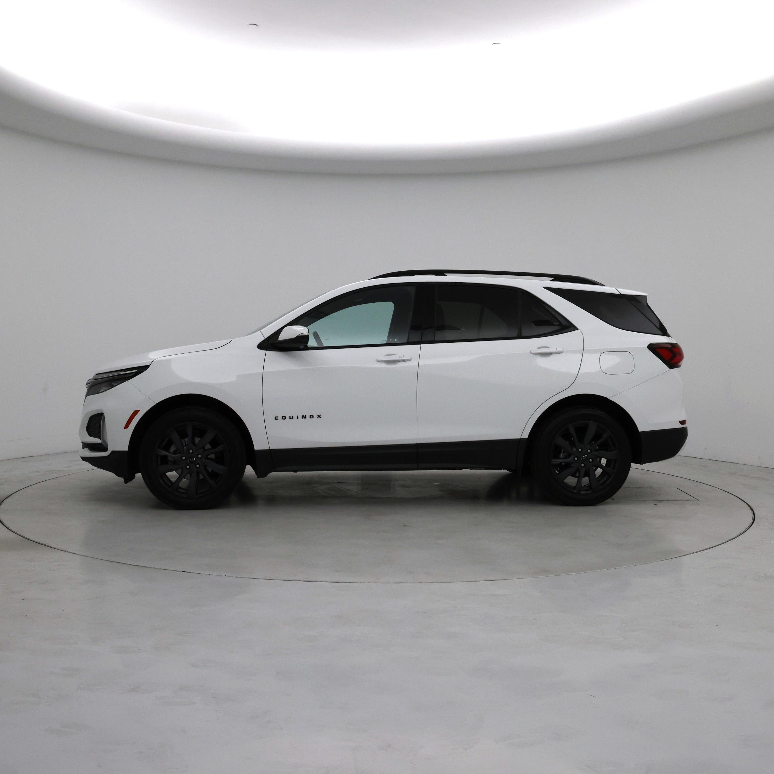Thumbnail: 2023 Chevrolet Equinox - 3