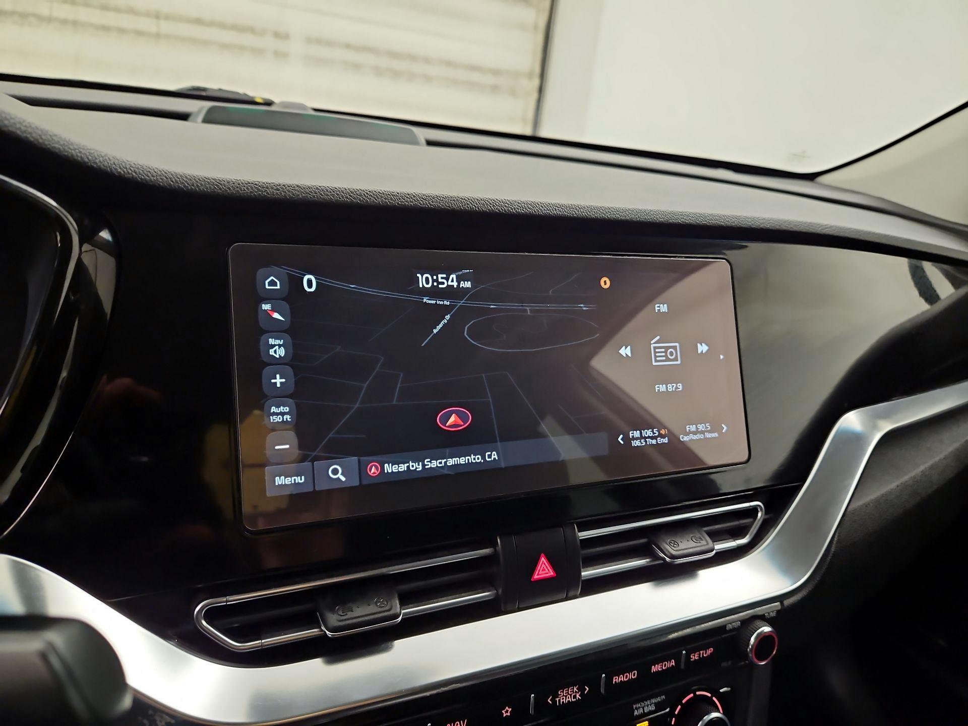 Thumbnail: 2020 Kia Niro - 14