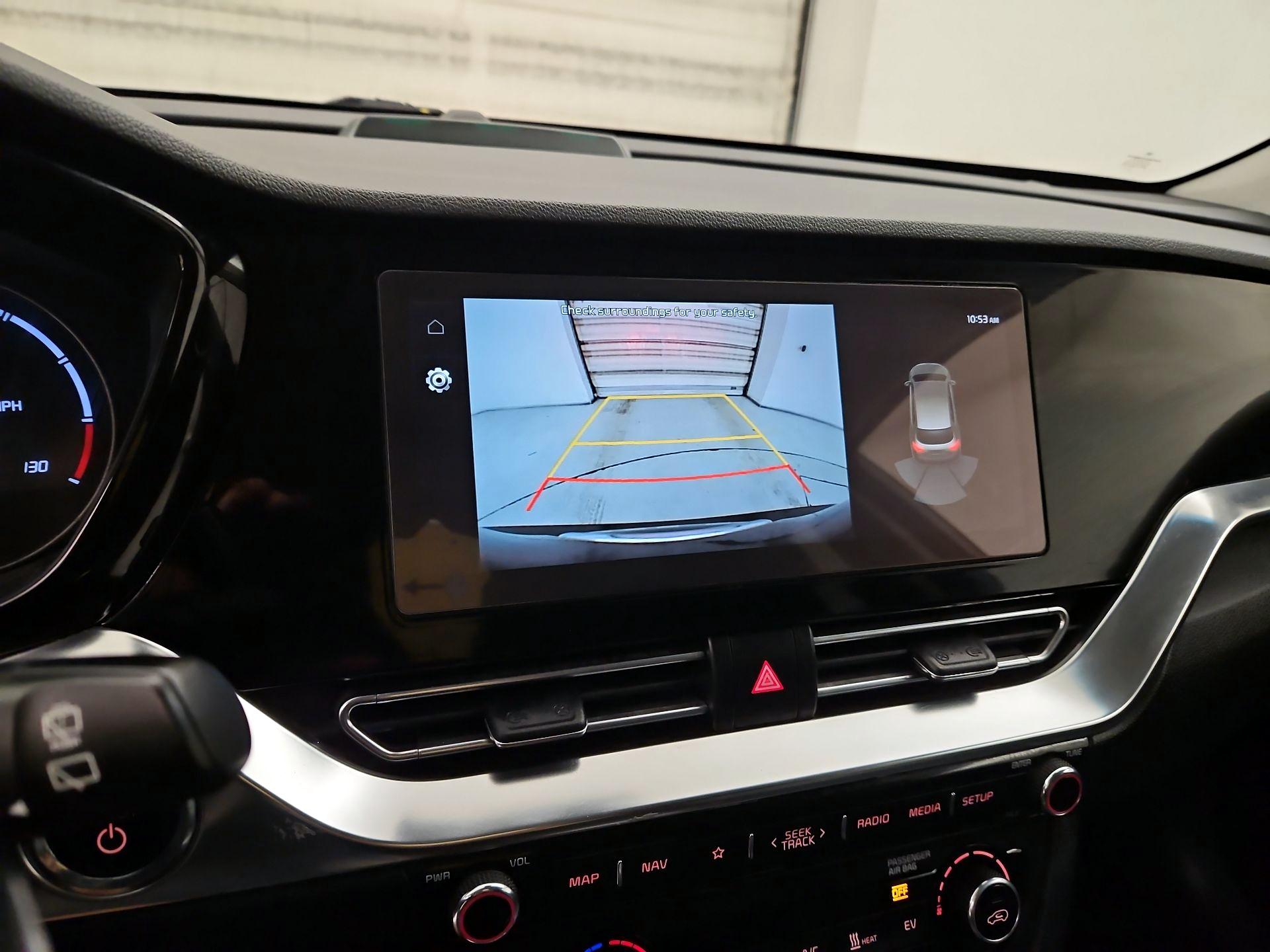 Thumbnail: 2020 Kia Niro - 15