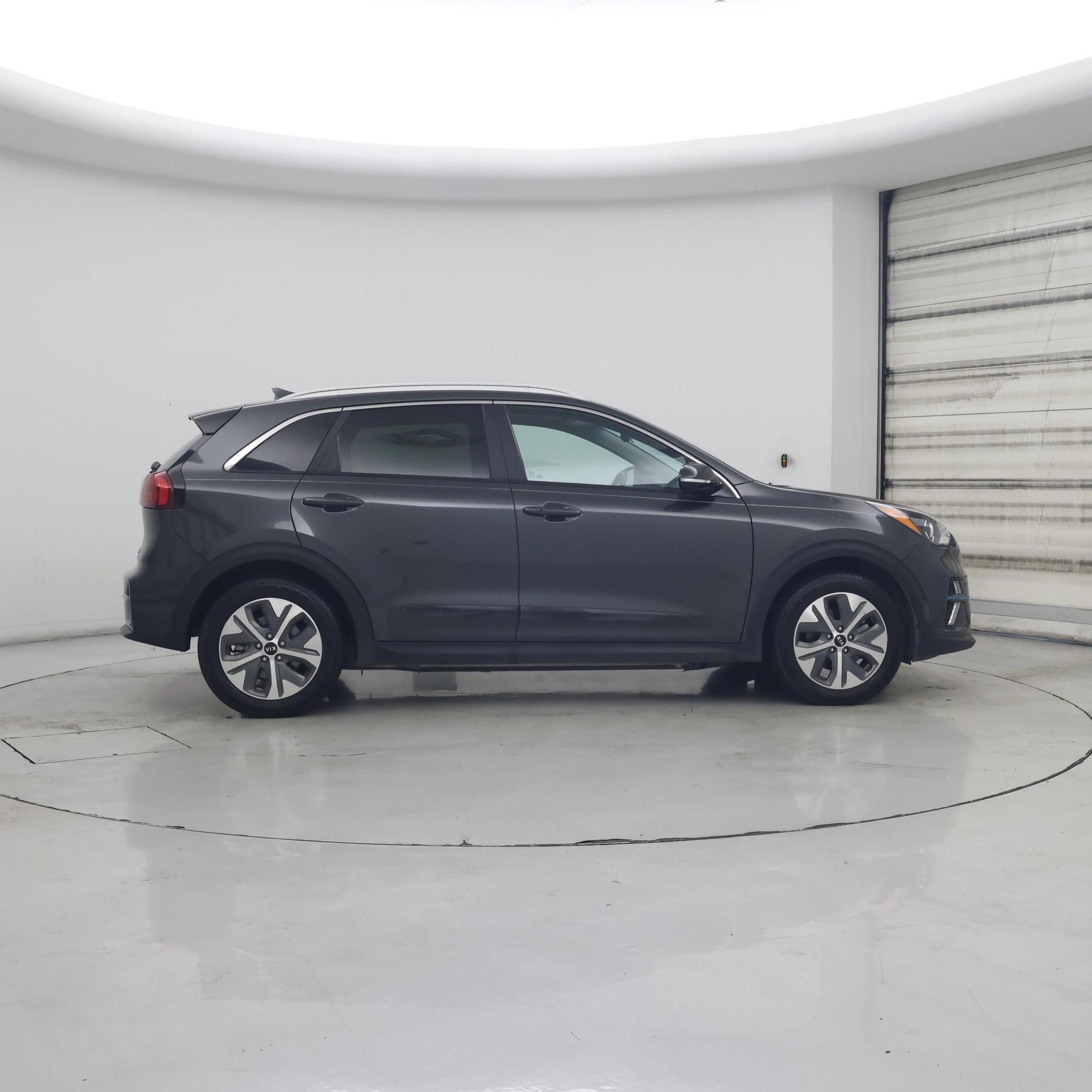 Thumbnail: 2020 Kia Niro - 7