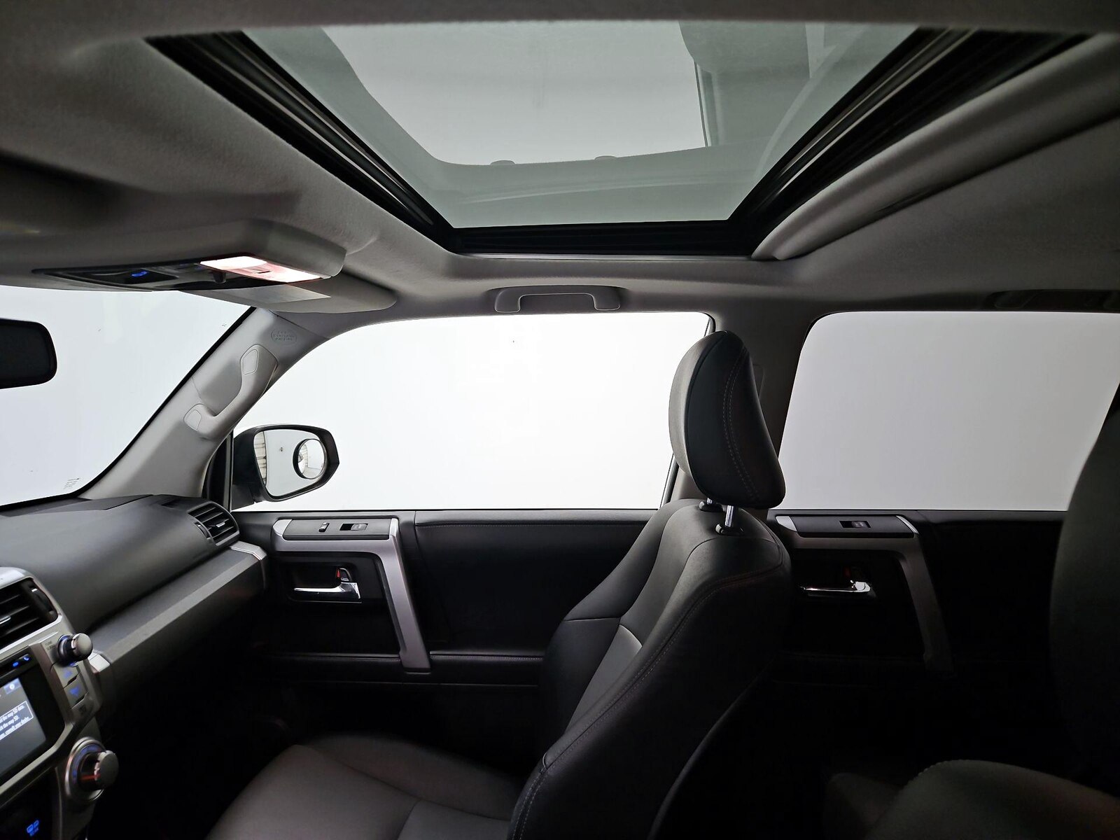 Sunroof(s) & Overhead Airbags