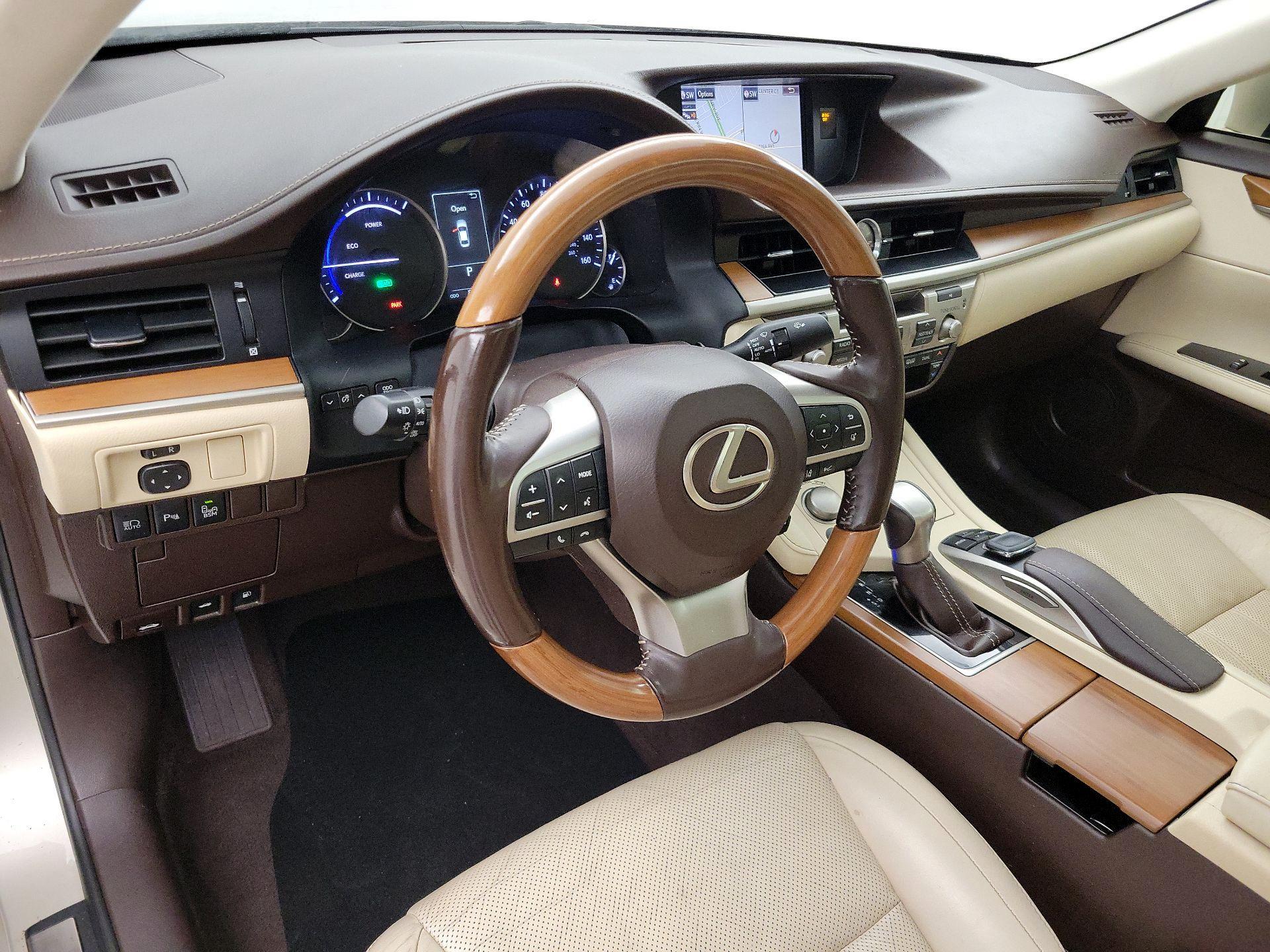Thumbnail: 2016 Lexus ES - 9