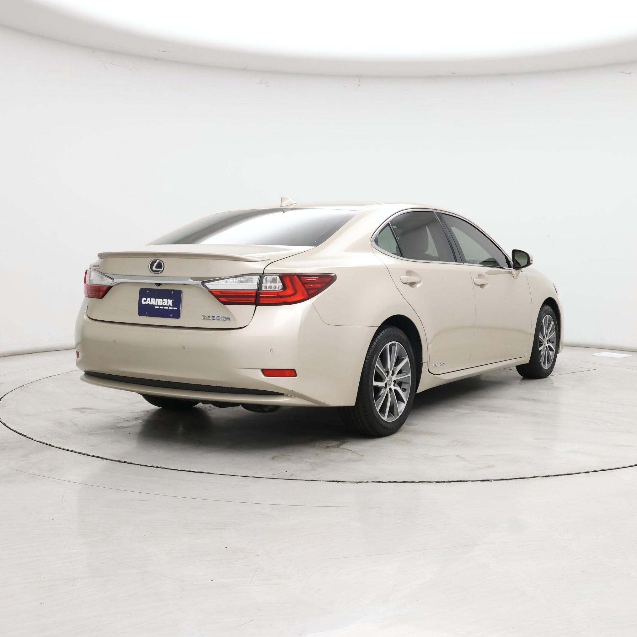 Thumbnail: 2016 Lexus ES - 8