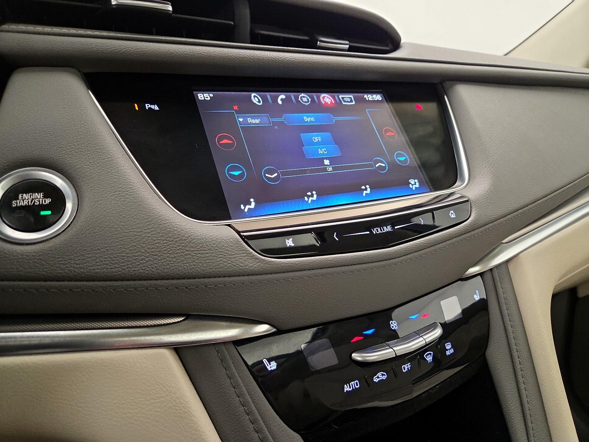 Thumbnail: 2017 Cadillac XT5 - 17