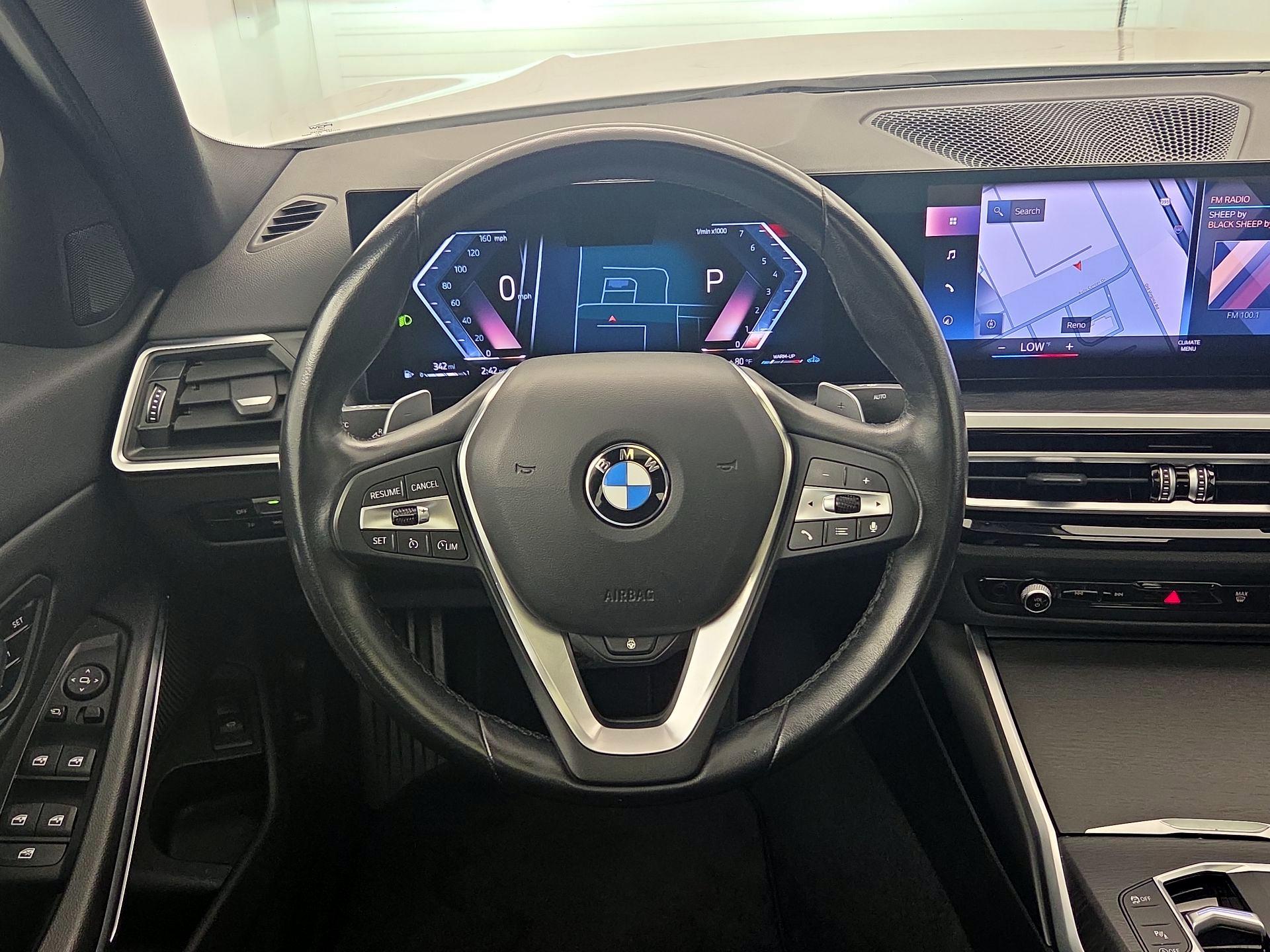 Thumbnail: 2024 BMW 3 Series - 10