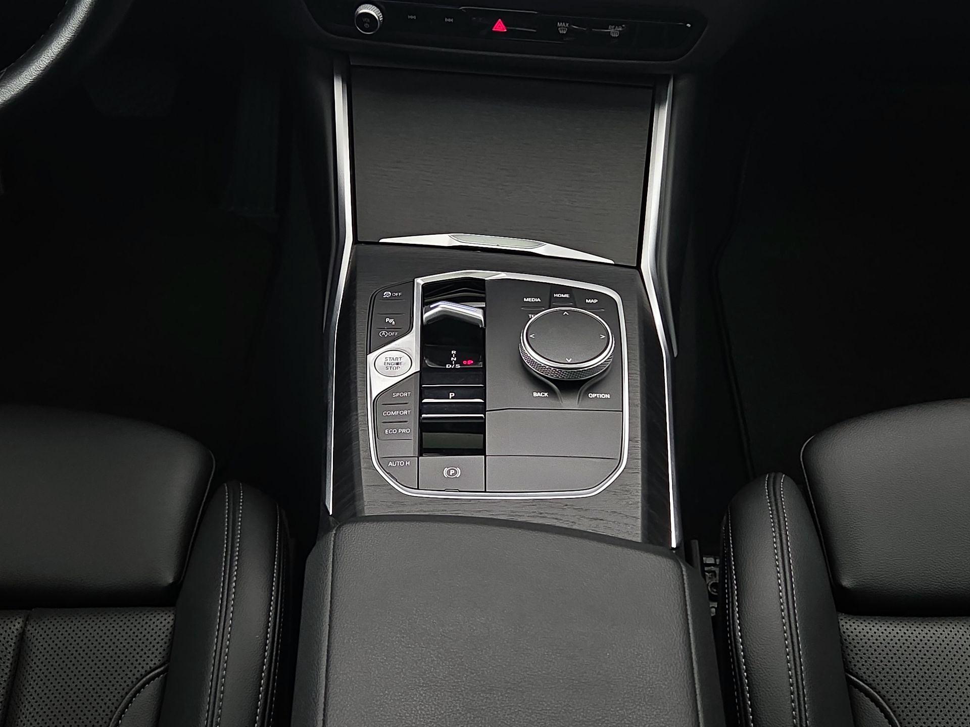 Thumbnail: 2024 BMW 3 Series - 18