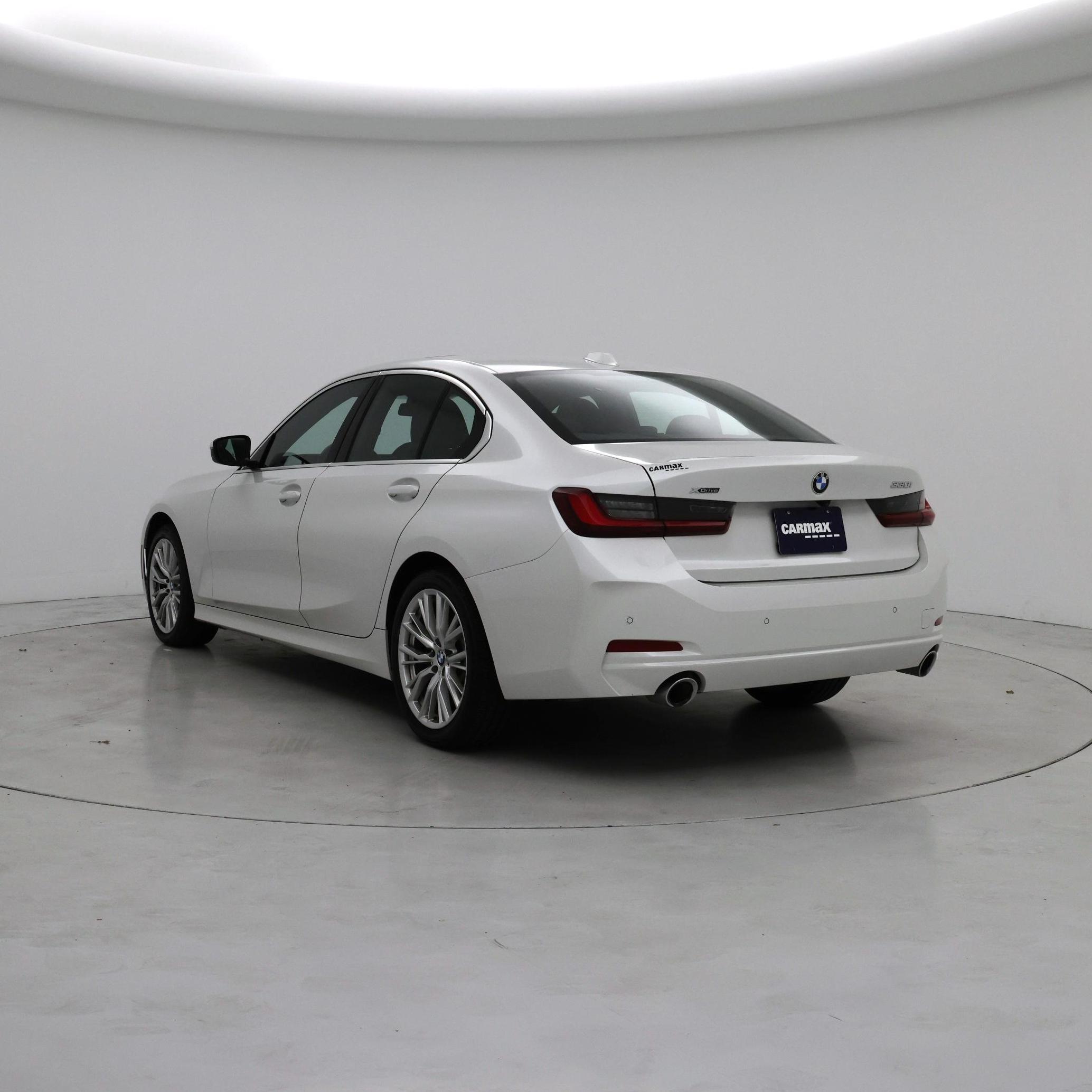 Thumbnail: 2024 BMW 3 Series - 2