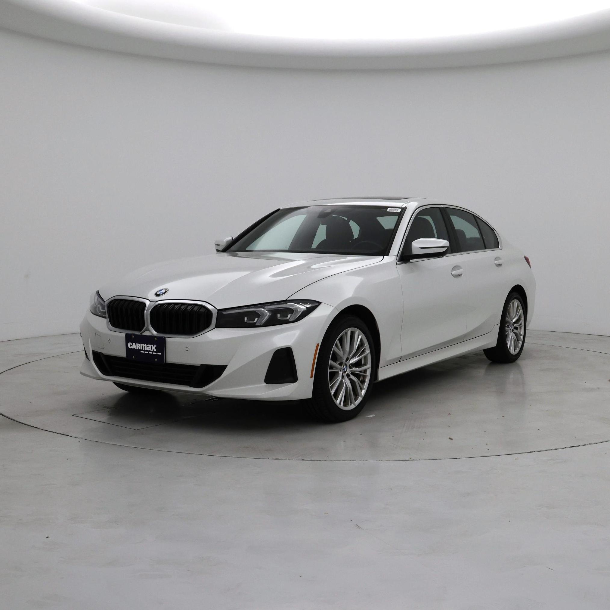 Thumbnail: 2024 BMW 3 Series - 4