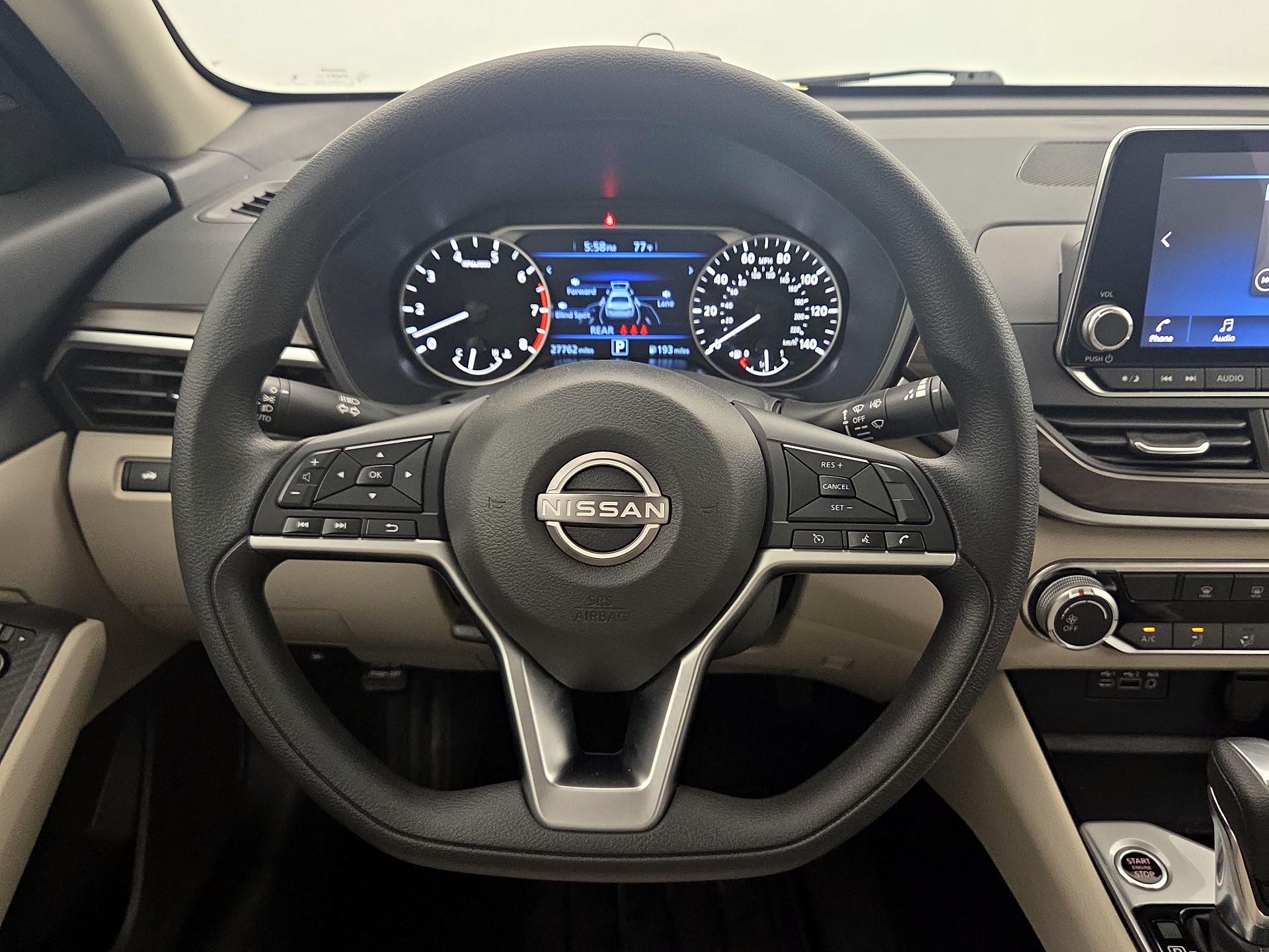 Thumbnail: 2024 Nissan Altima - 10