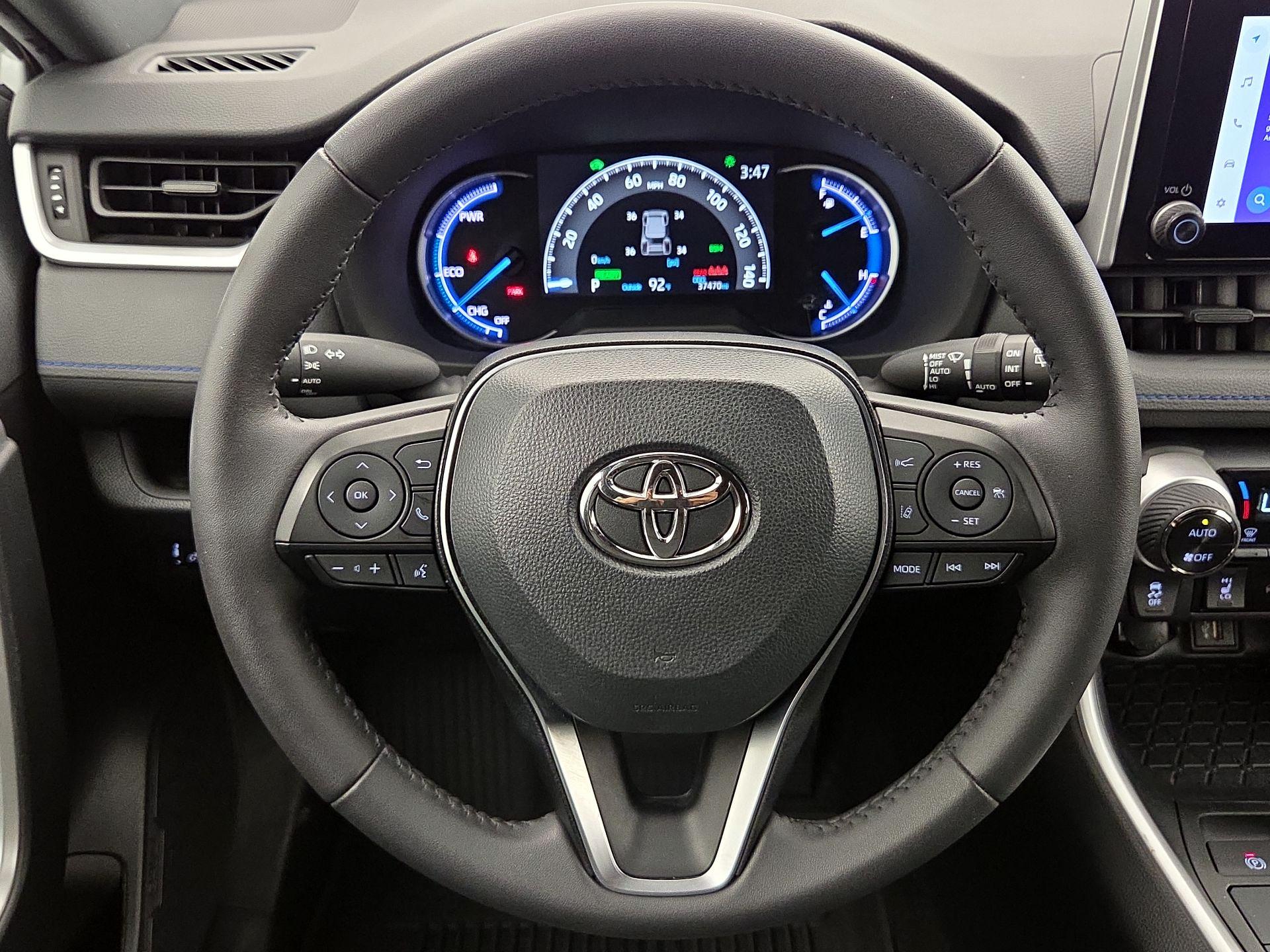 Thumbnail: 2024 Toyota RAV4 - 10