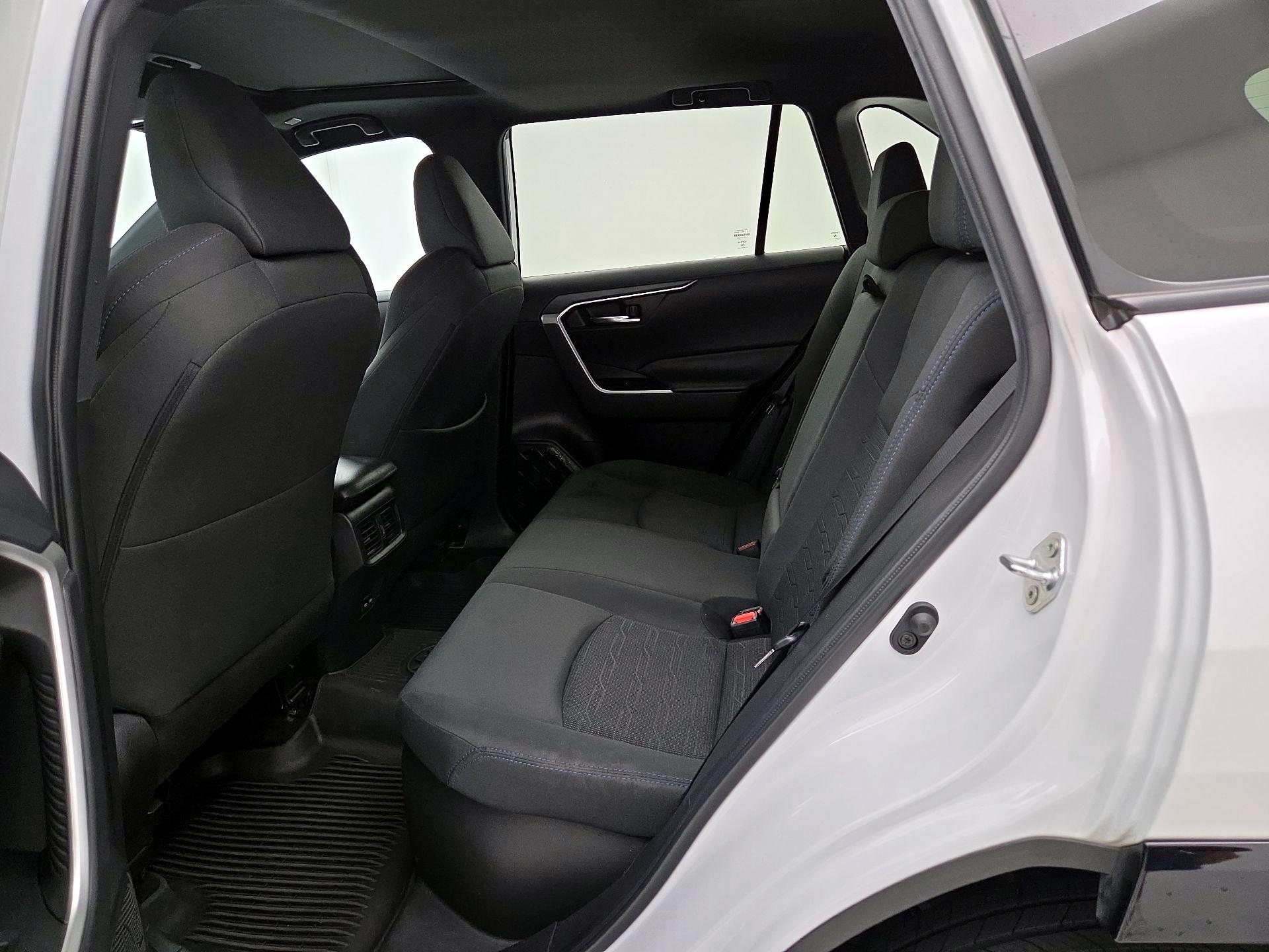 Thumbnail: 2024 Toyota RAV4 - 20