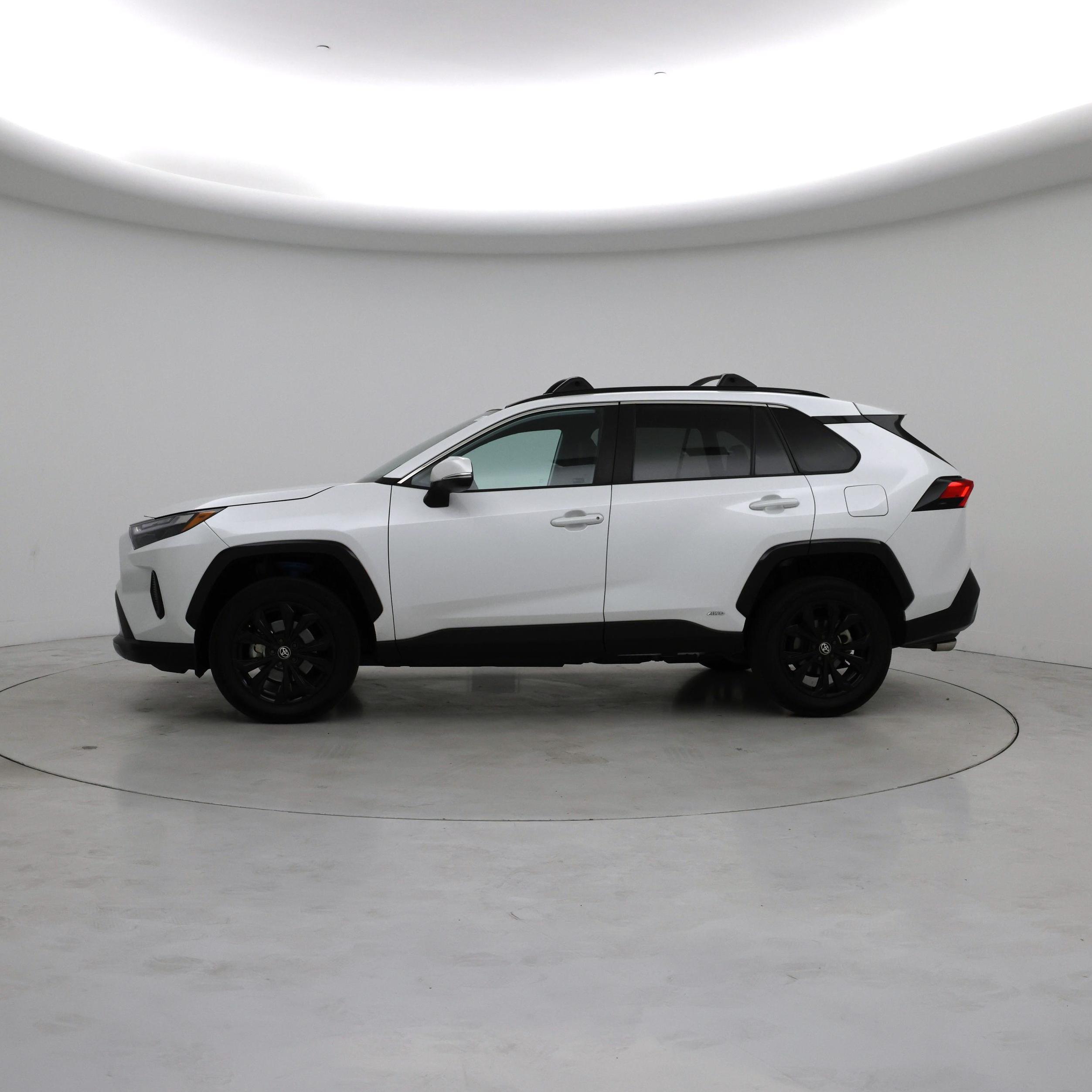 Thumbnail: 2024 Toyota RAV4 - 3