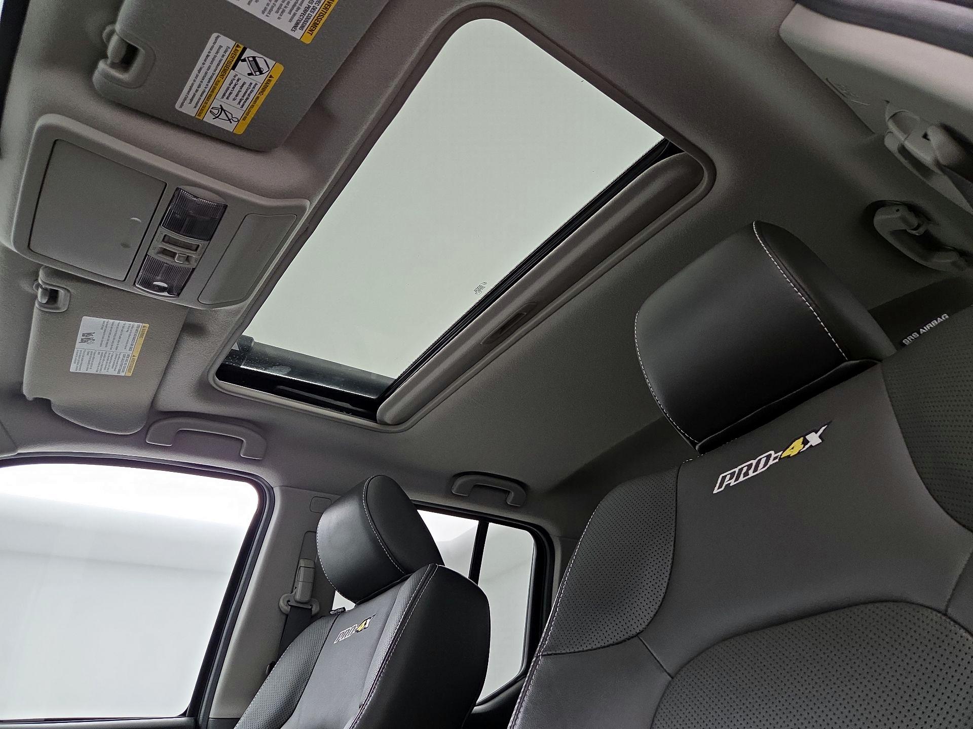 Thumbnail: 2020 Nissan Frontier - 18