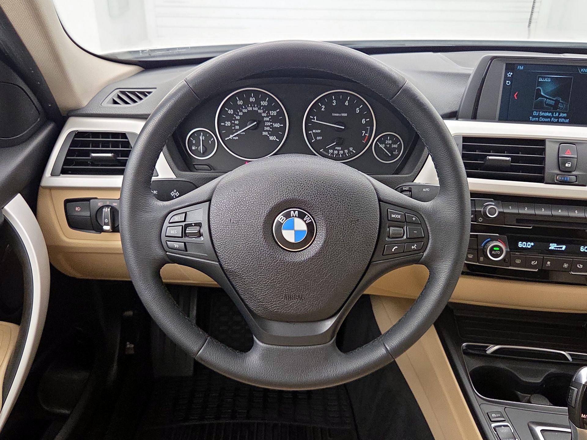 Thumbnail: 2018 BMW 3 Series - 10