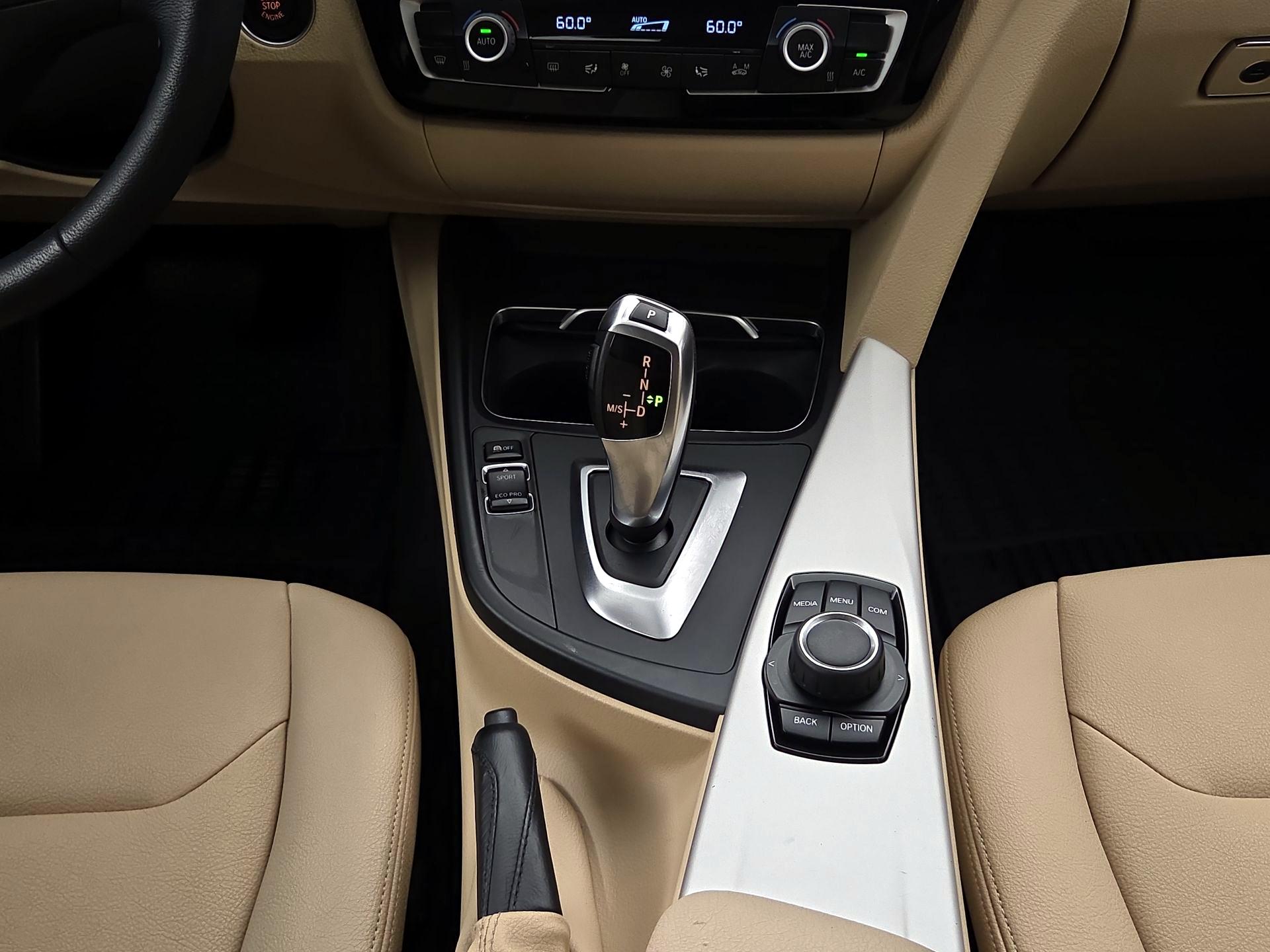 Thumbnail: 2018 BMW 3 Series - 17