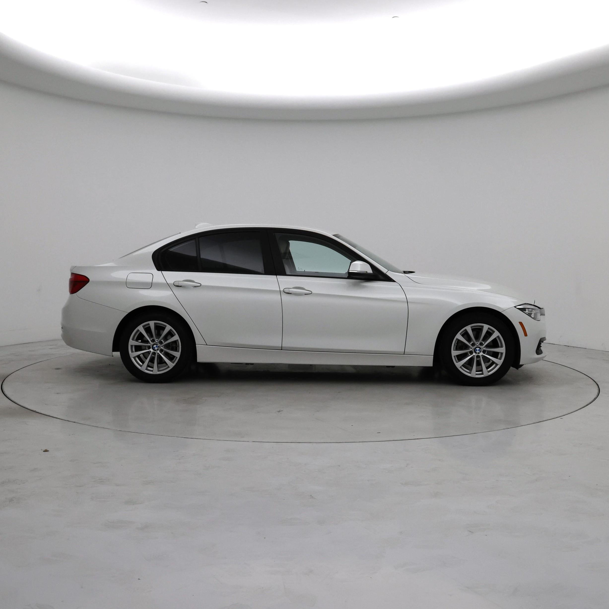 Thumbnail: 2018 BMW 3 Series - 7
