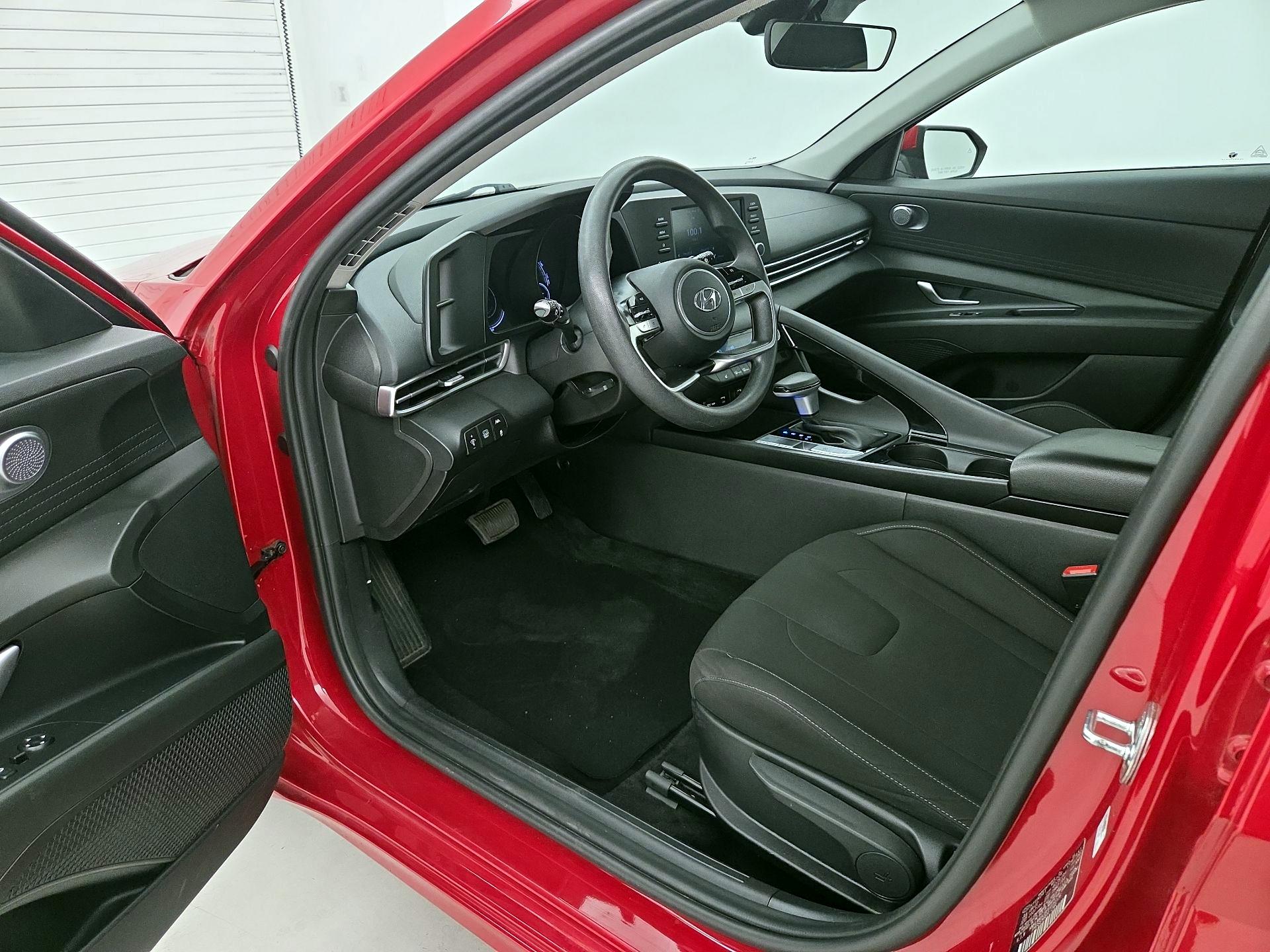 Thumbnail: 2023 Hyundai Elantra - 11