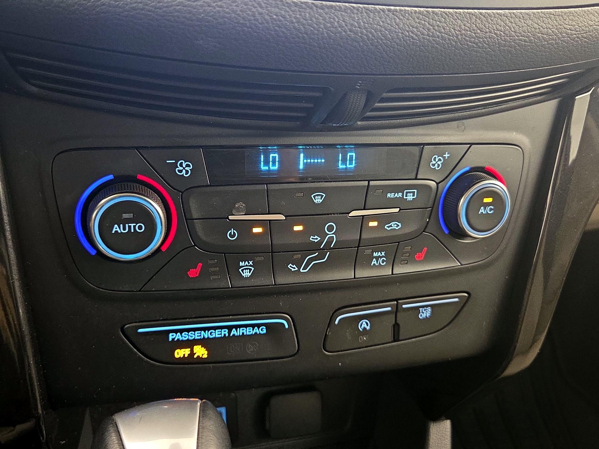 Thumbnail: 2017 Ford Escape - 17