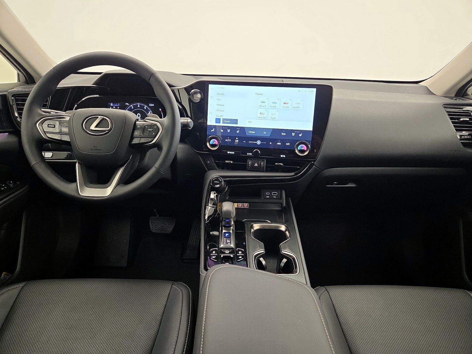 2025 Lexus NX 350 - Photo 10