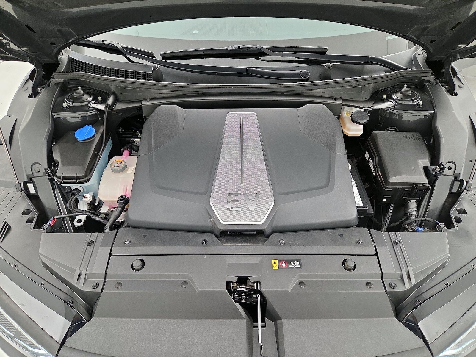 2023 Kia EV6 Wind - Photo 23