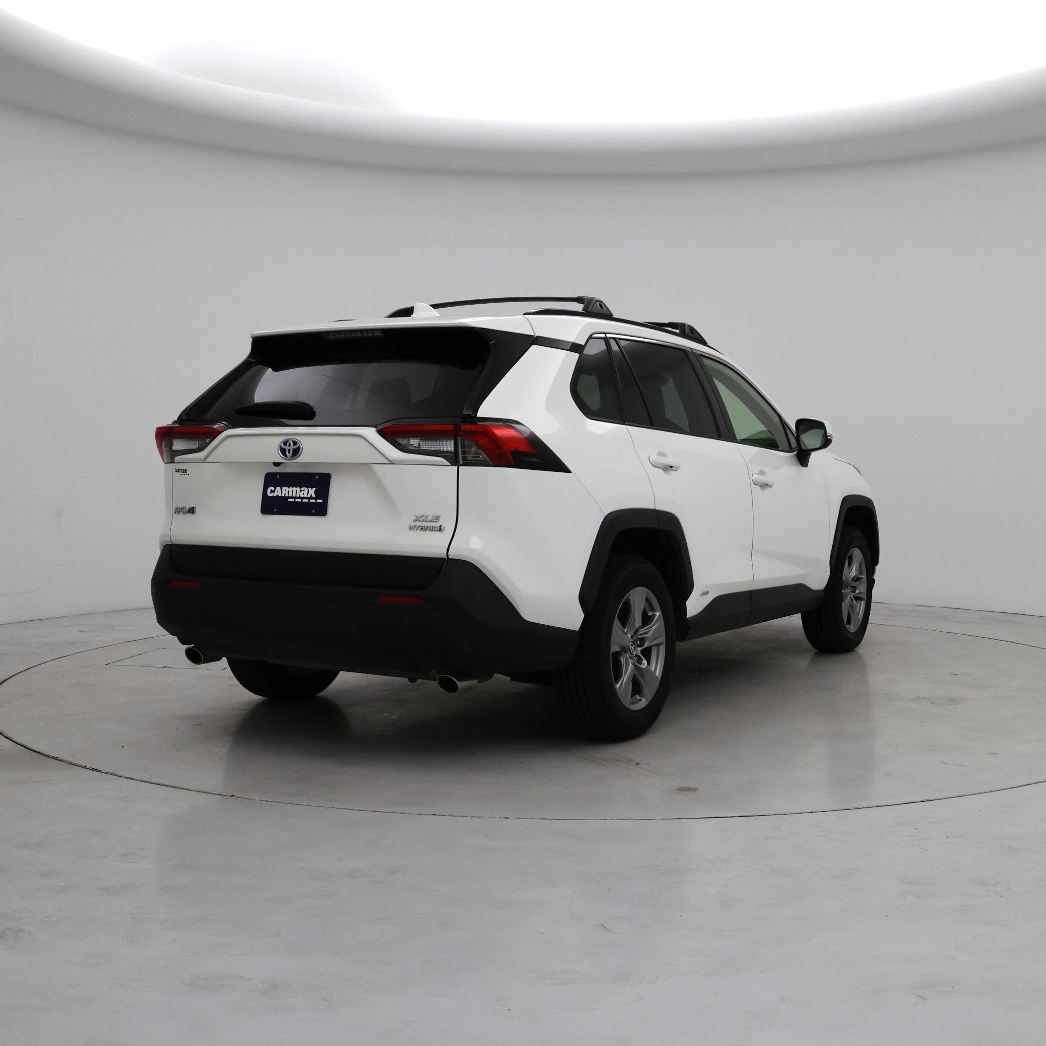 Thumbnail: 2023 Toyota RAV4 - 8