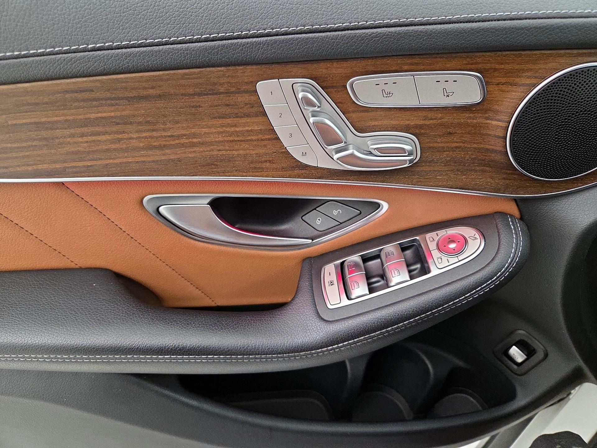 Thumbnail: 2023 Mercedes-Benz GLC - 12