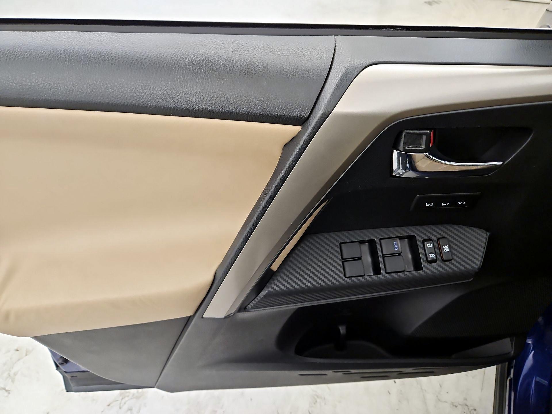 Thumbnail: 2015 Toyota RAV4 - 12