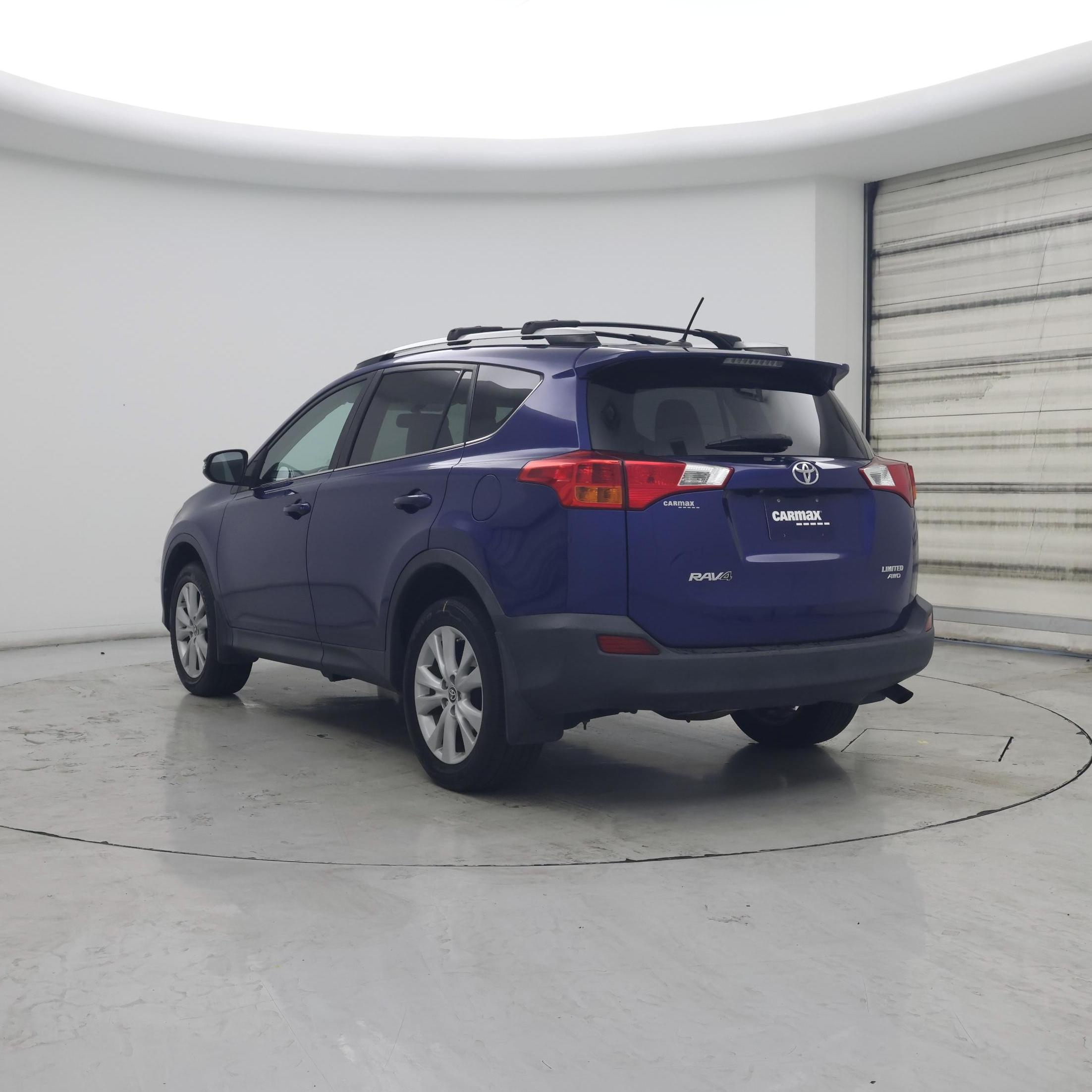 Thumbnail: 2015 Toyota RAV4 - 2