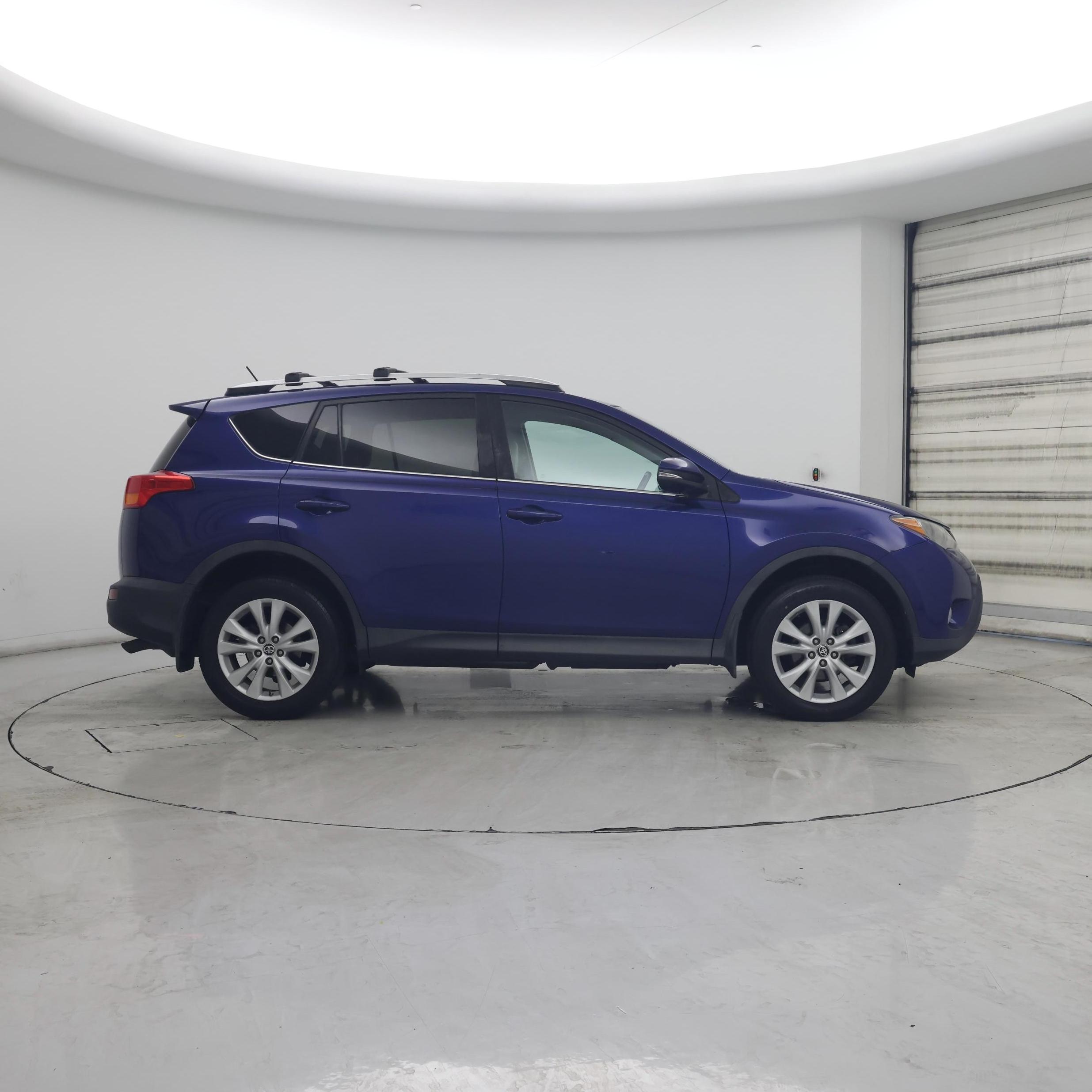 Thumbnail: 2015 Toyota RAV4 - 7