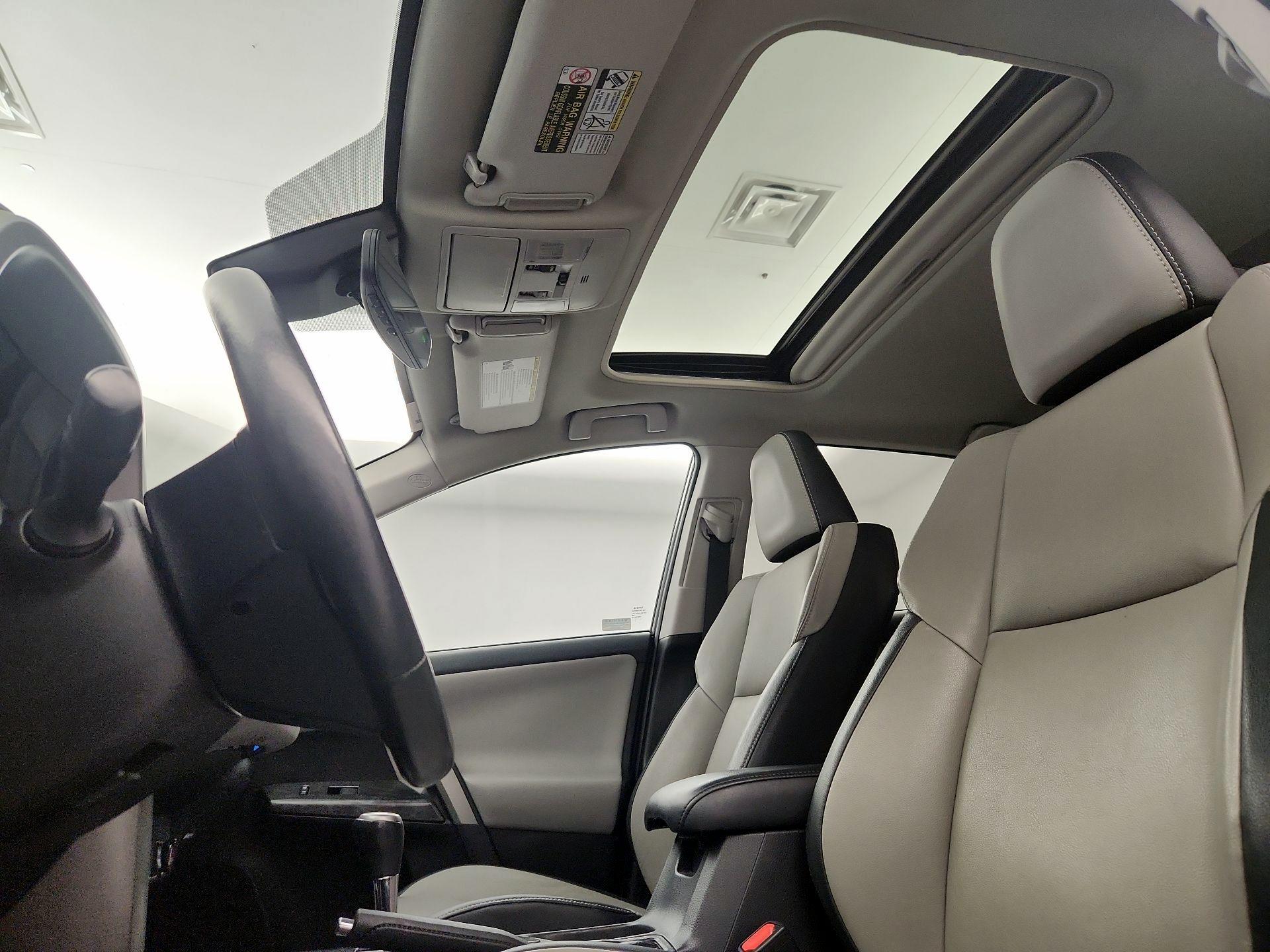 Thumbnail: 2017 Toyota RAV4 - 19