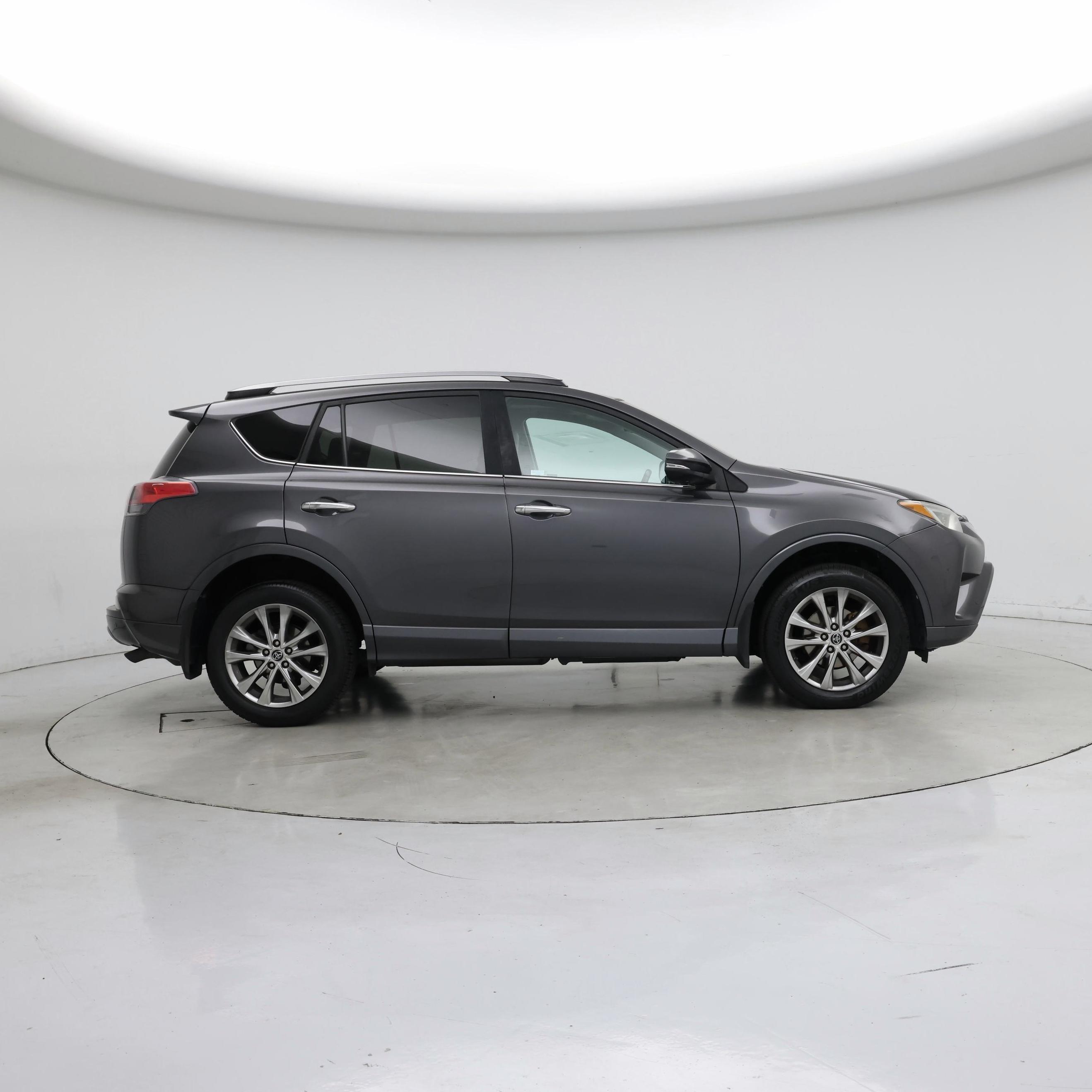 Thumbnail: 2017 Toyota RAV4 - 7