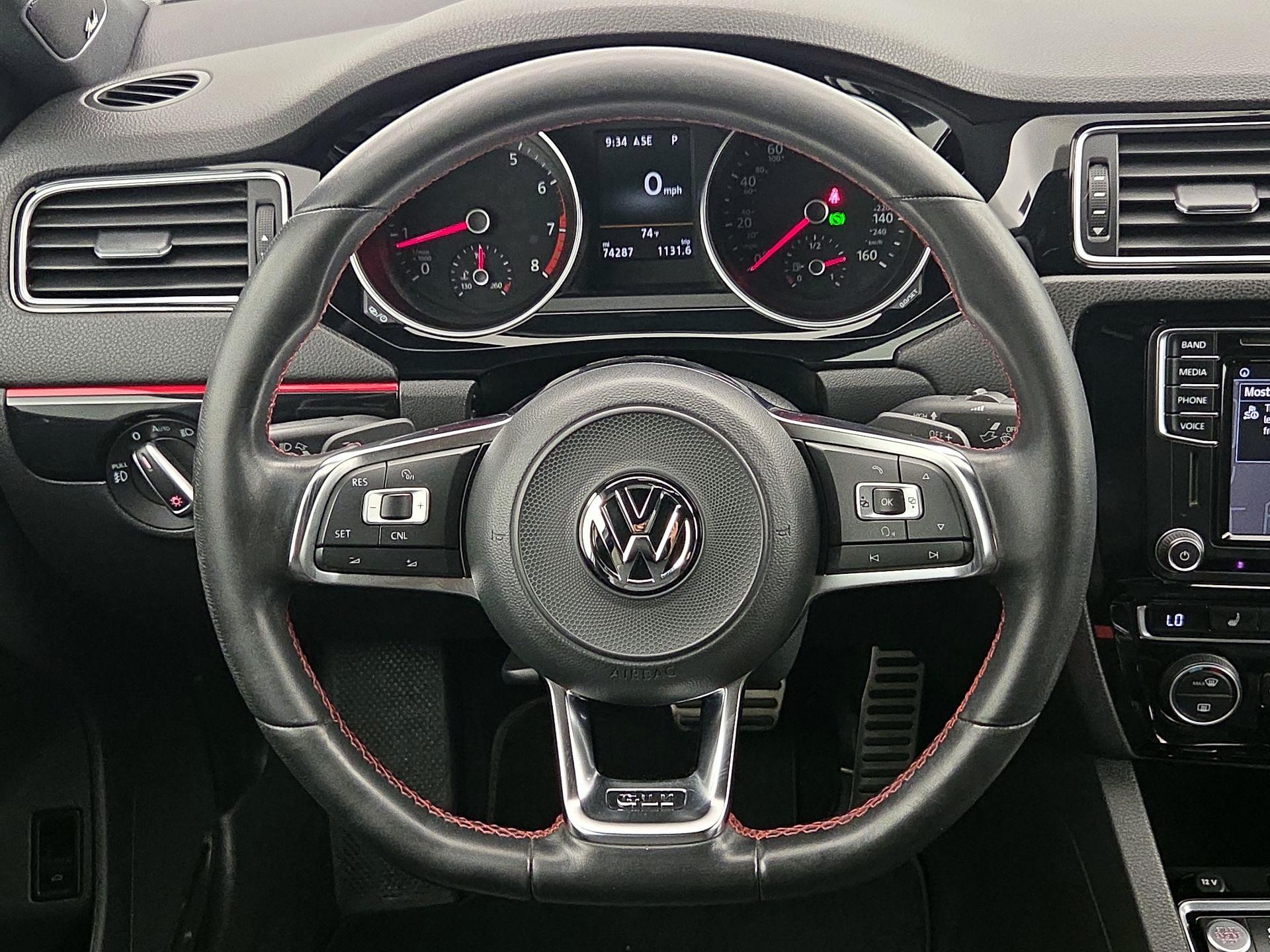 Thumbnail: 2017 Volkswagen Jetta - 10