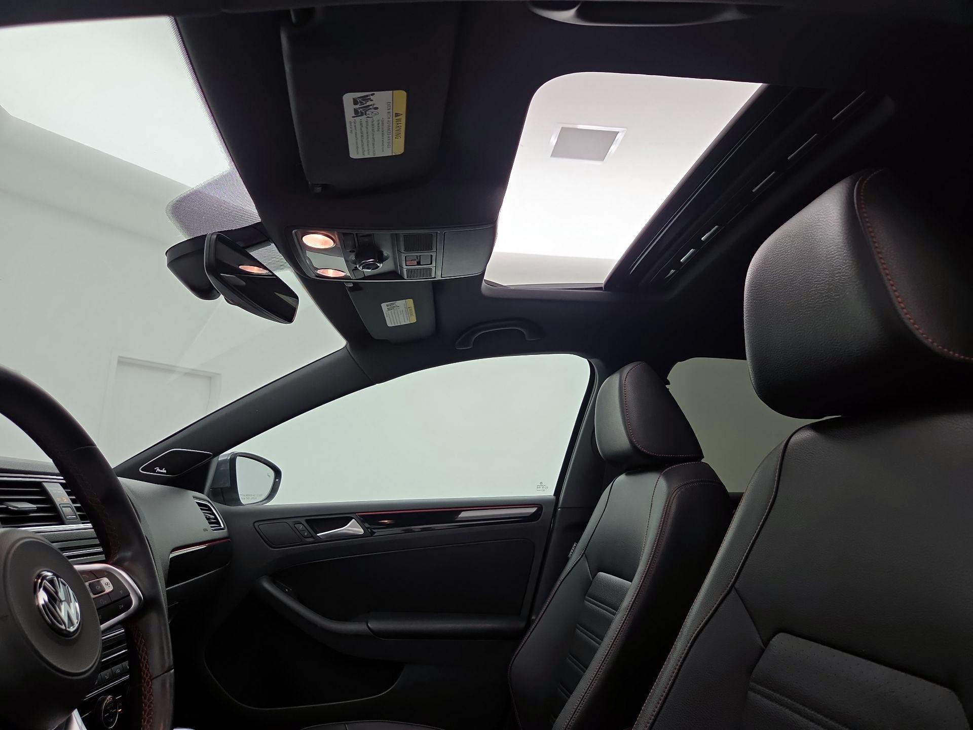Thumbnail: 2017 Volkswagen Jetta - 20