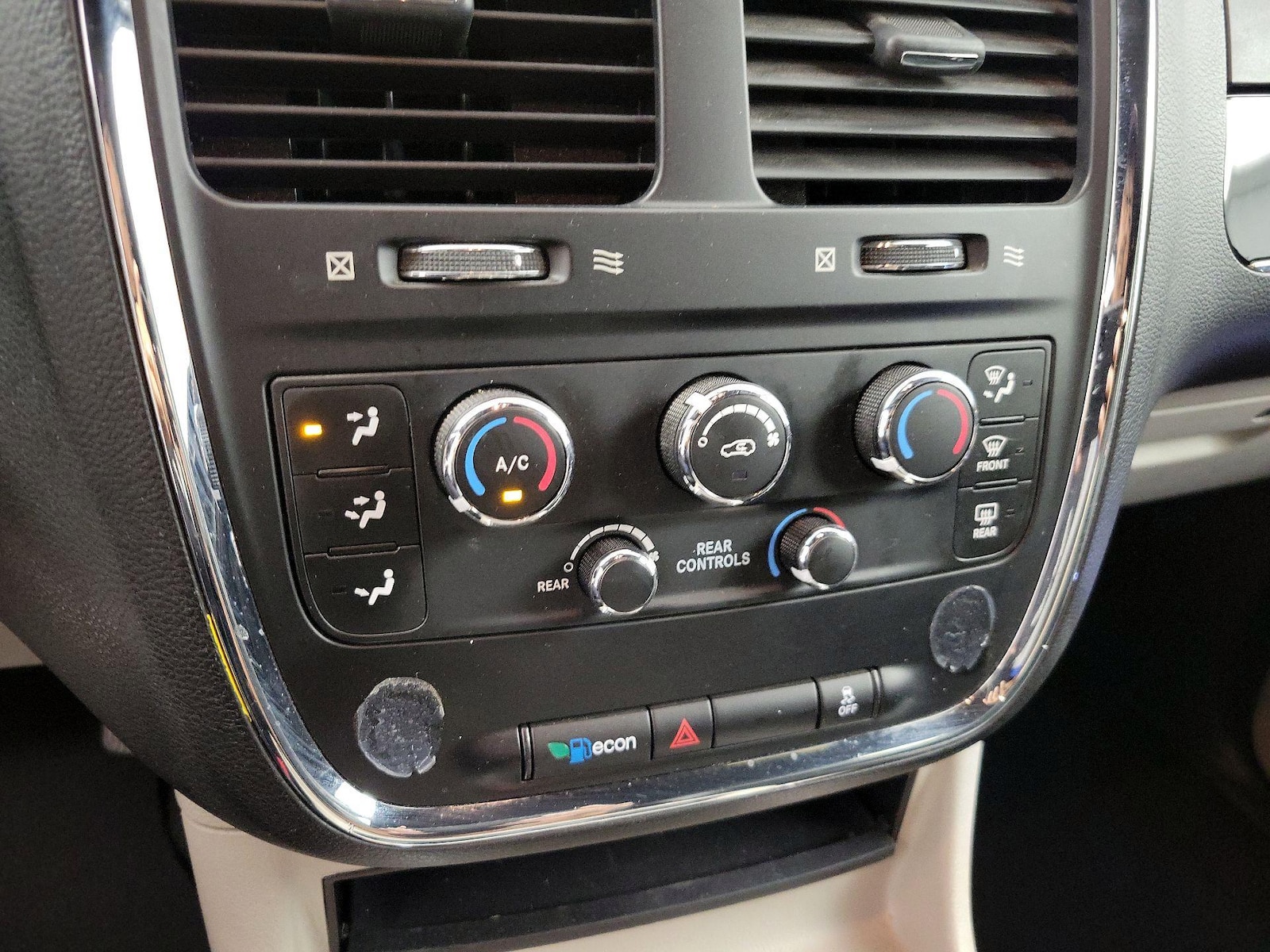 2017 Dodge Grand Caravan SXT - Photo 17