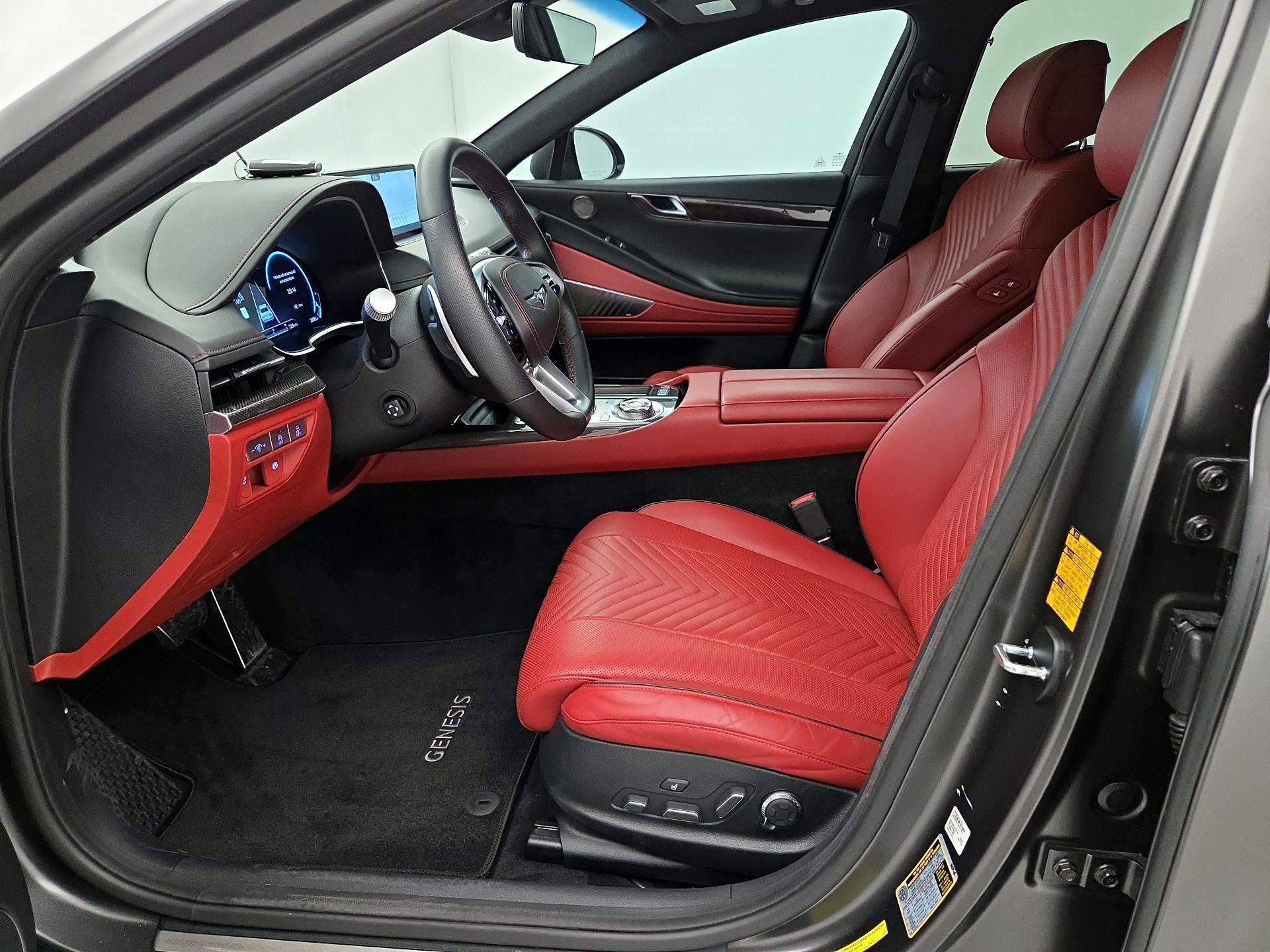 Thumbnail: 2022 Genesis G80 - 11