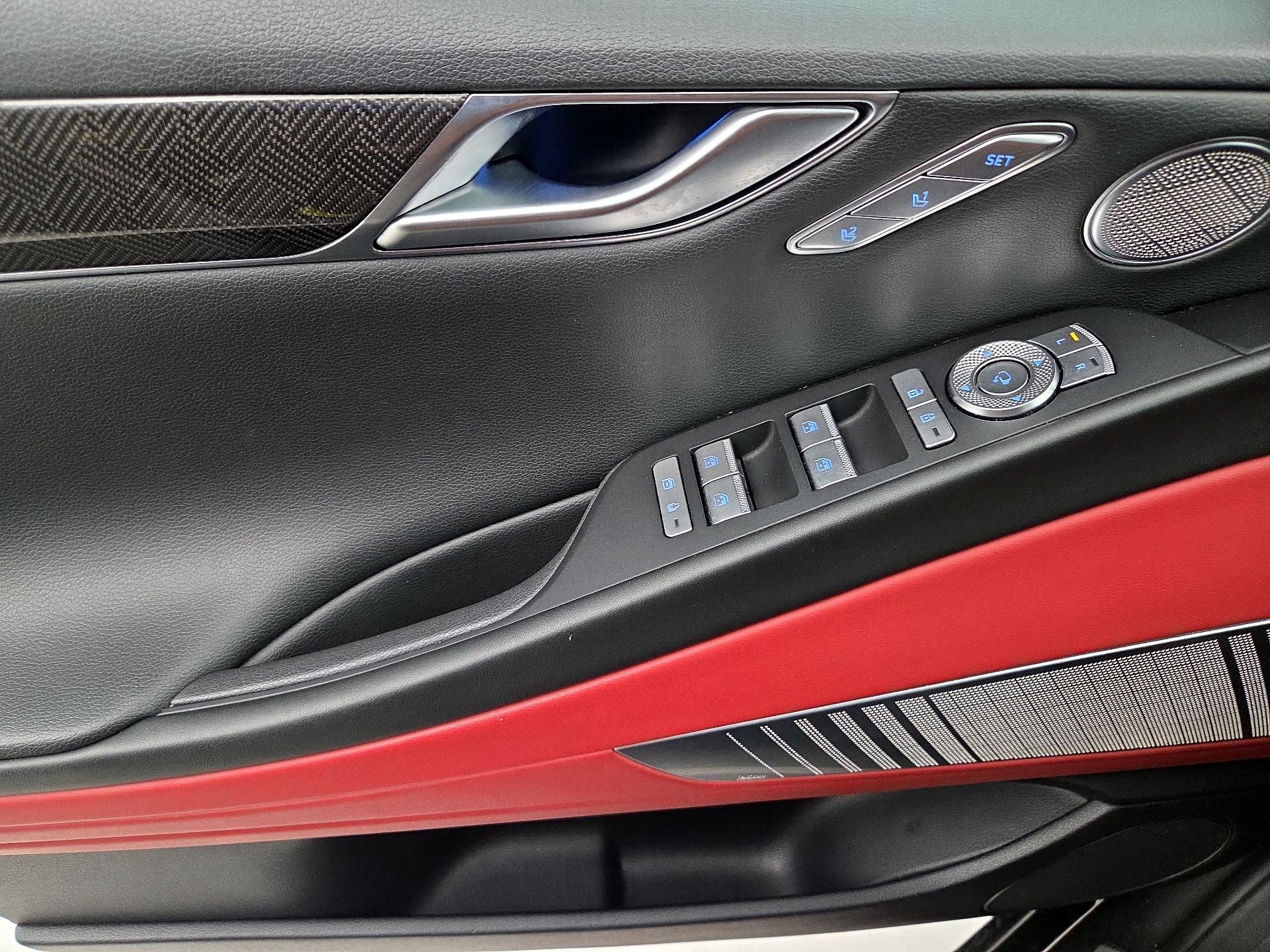 Thumbnail: 2022 Genesis G80 - 12