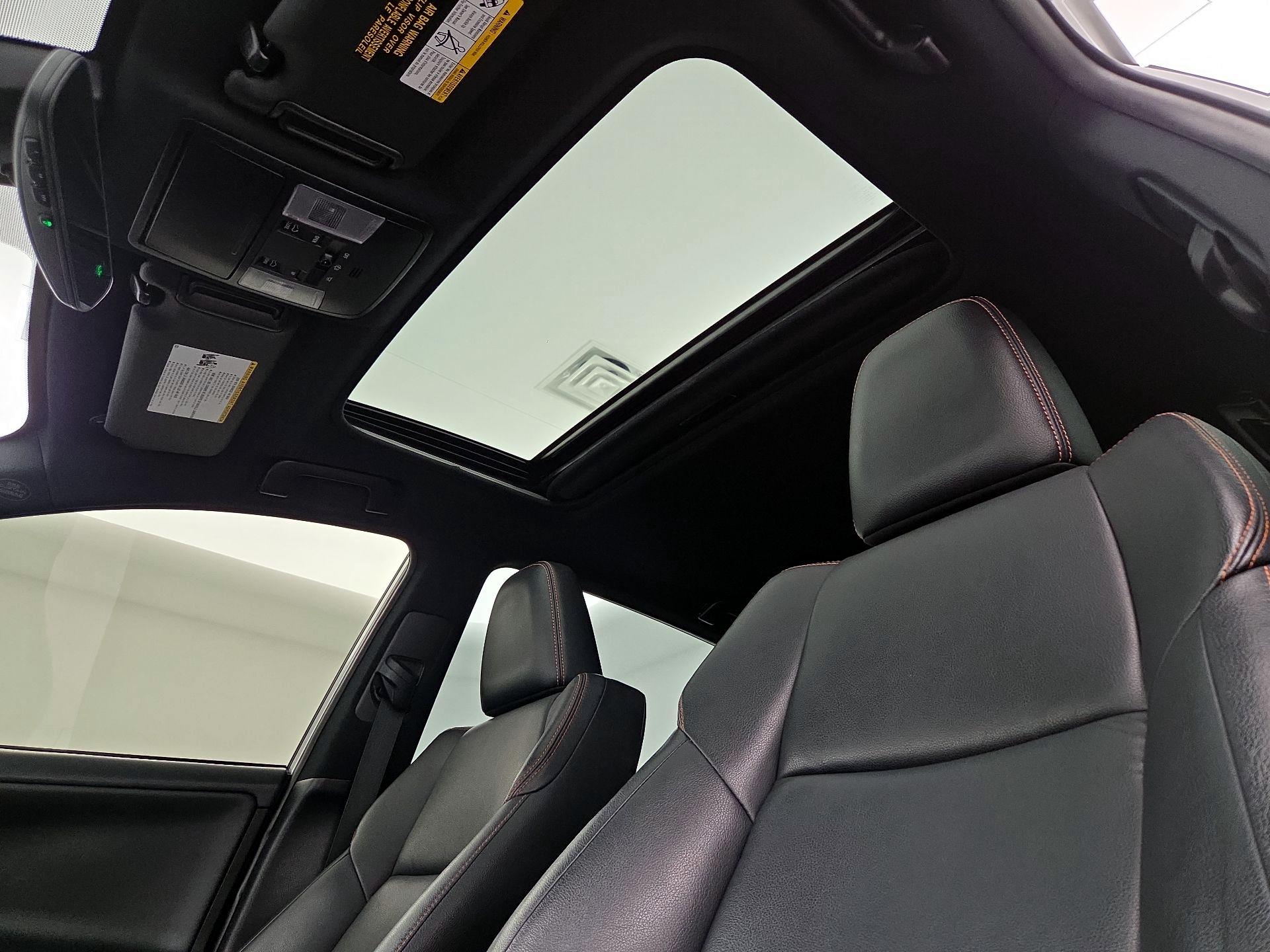 Thumbnail: 2018 Toyota RAV4 - 19