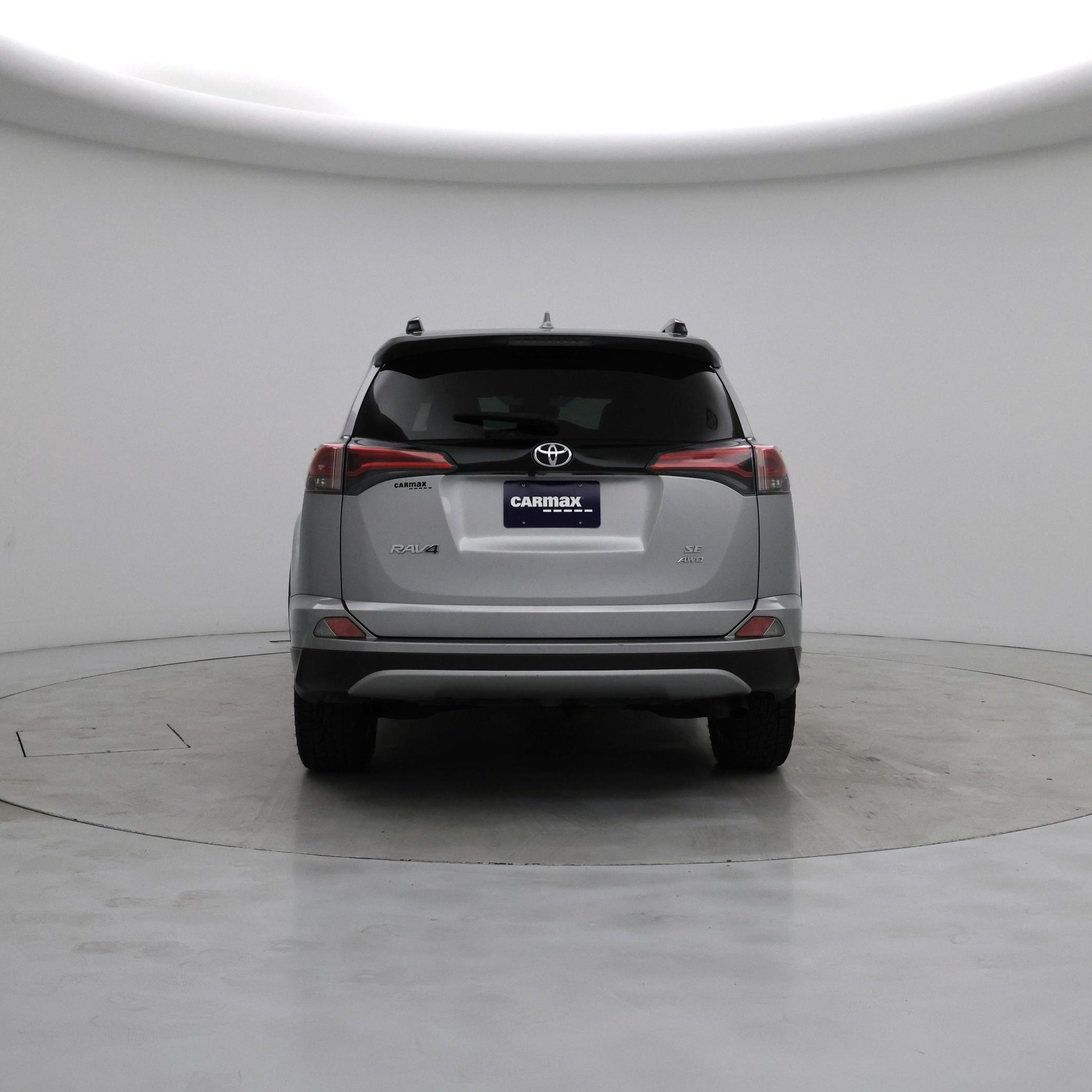 Thumbnail: 2018 Toyota RAV4 - 6
