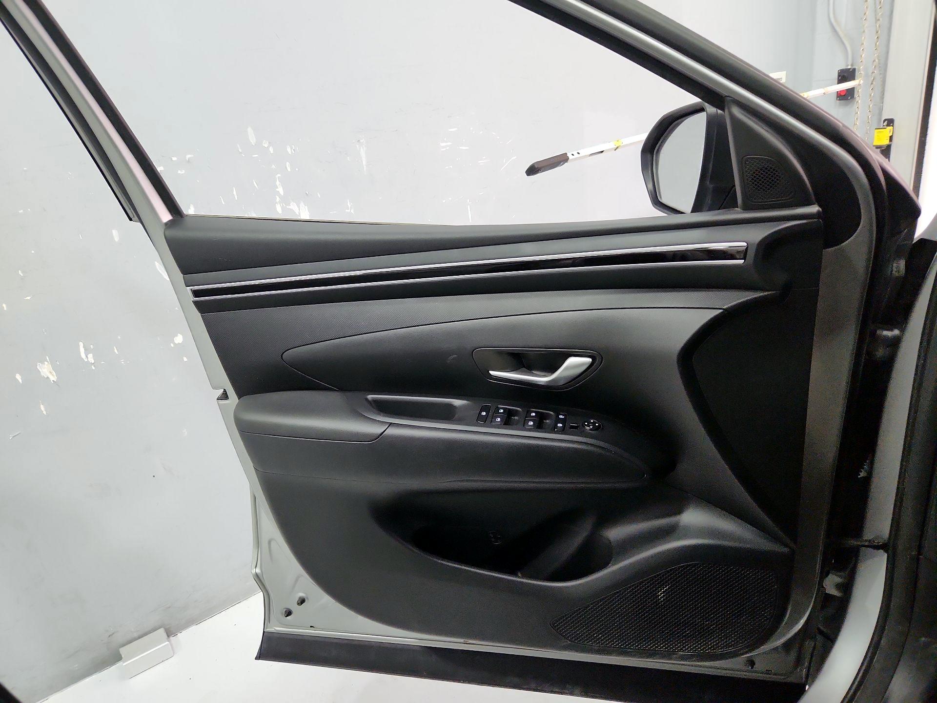 Thumbnail: 2023 Hyundai Tucson - 12