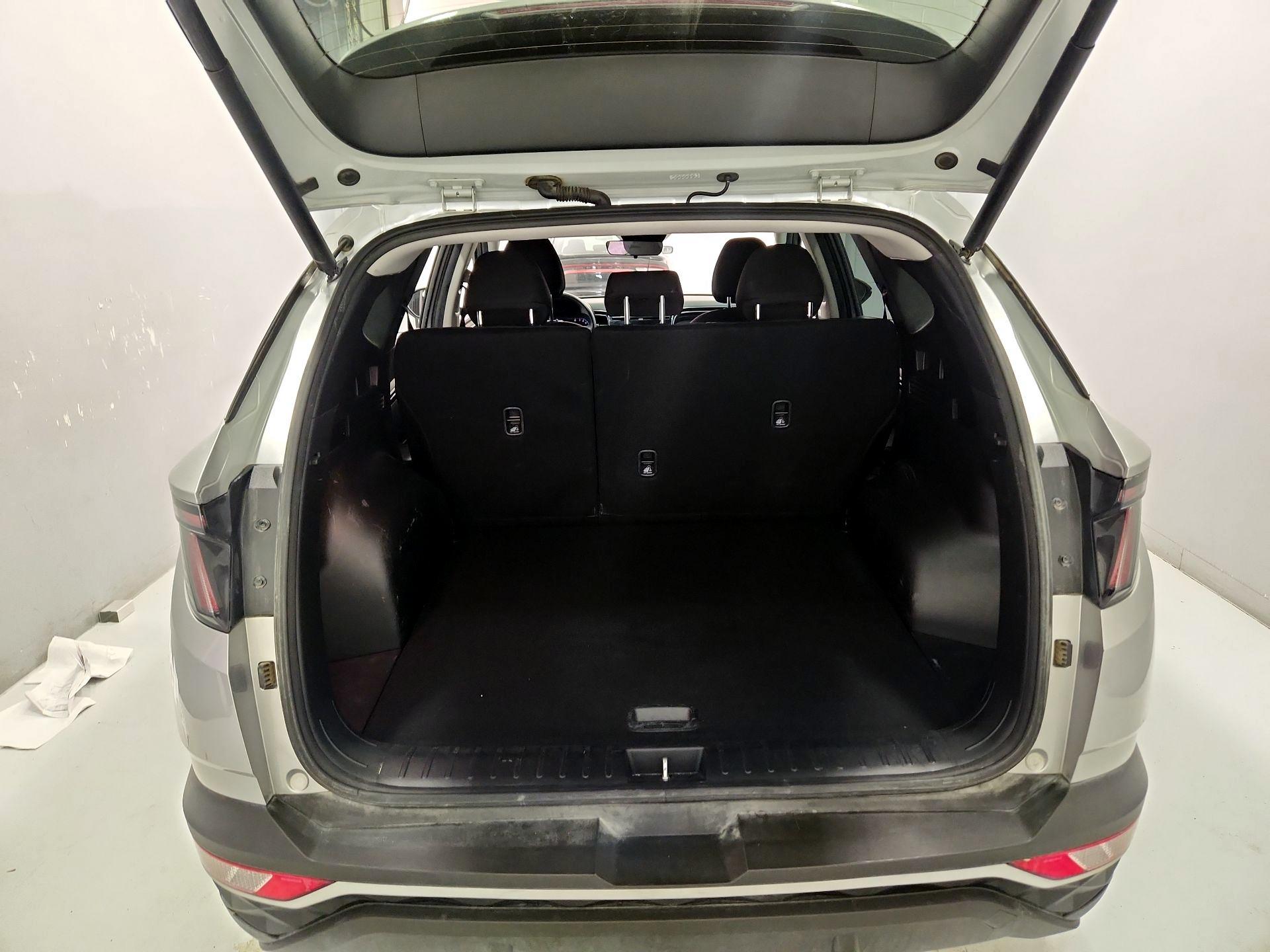 Thumbnail: 2023 Hyundai Tucson - 19