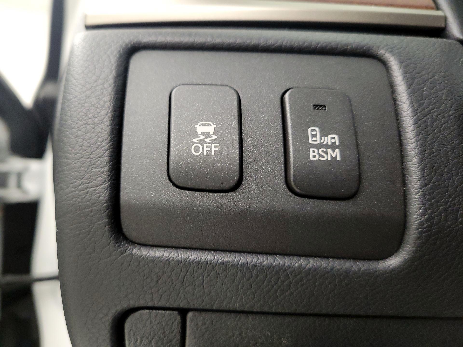 Thumbnail: 2015 Lexus GS - 13