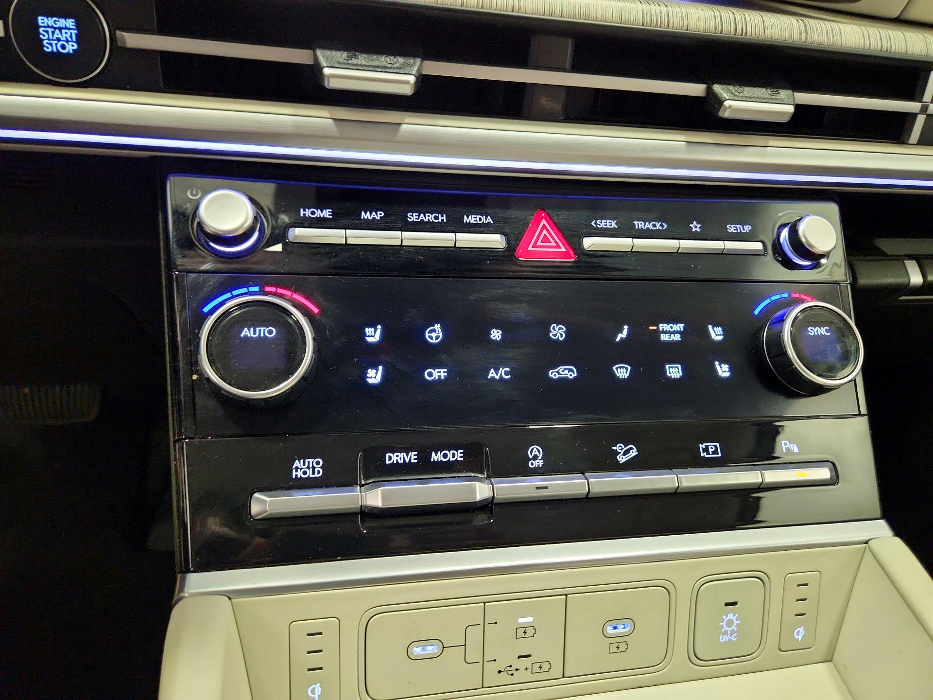 Thumbnail: 2024 Hyundai Santa Fe - 17