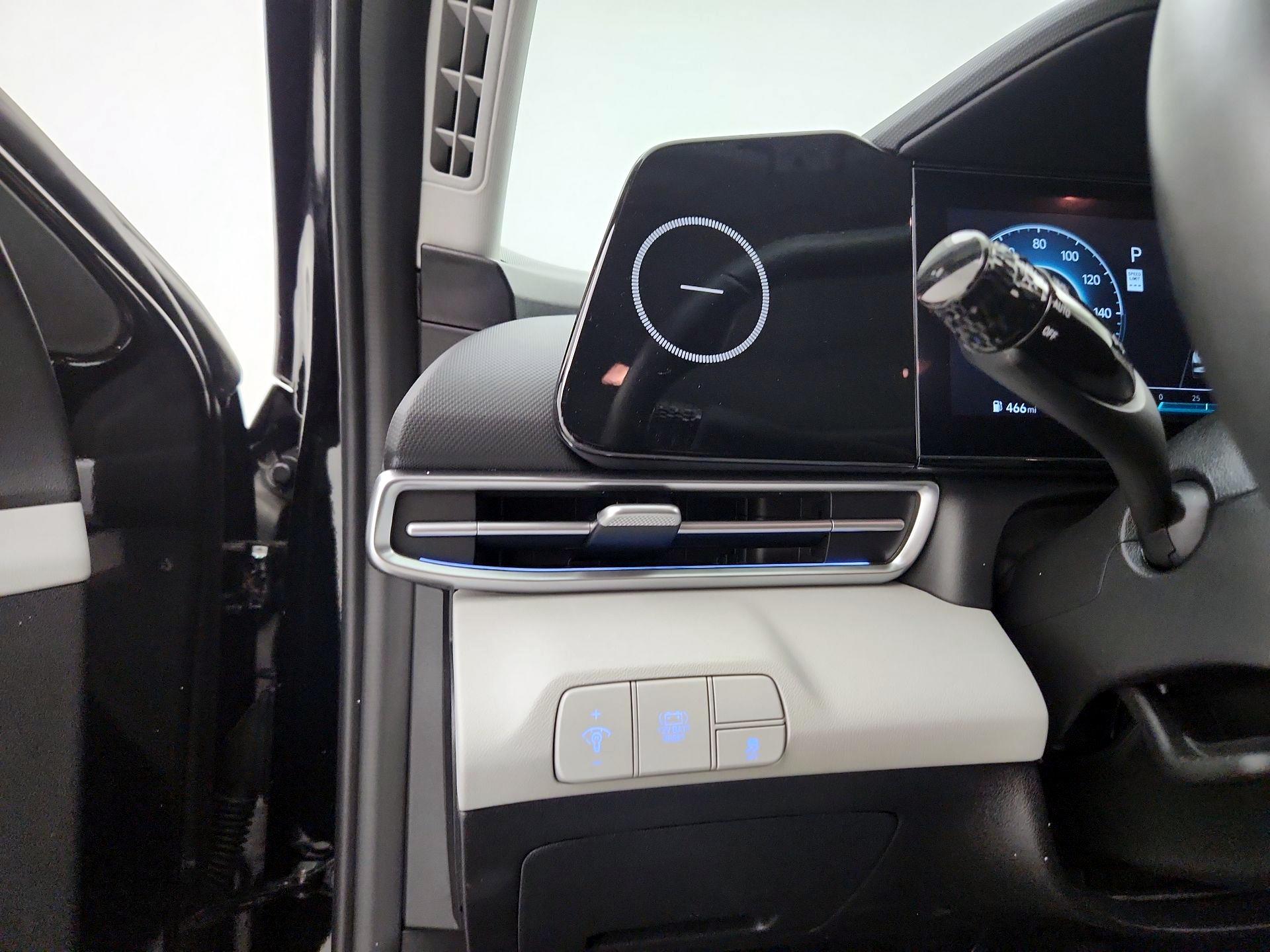 Thumbnail: 2025 Hyundai Elantra - 13