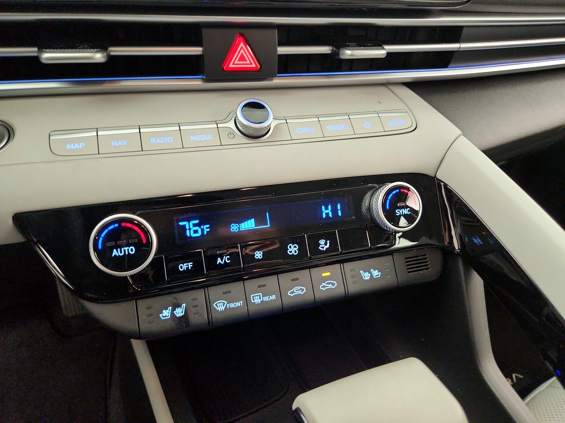 Thumbnail: 2025 Hyundai Elantra - 17