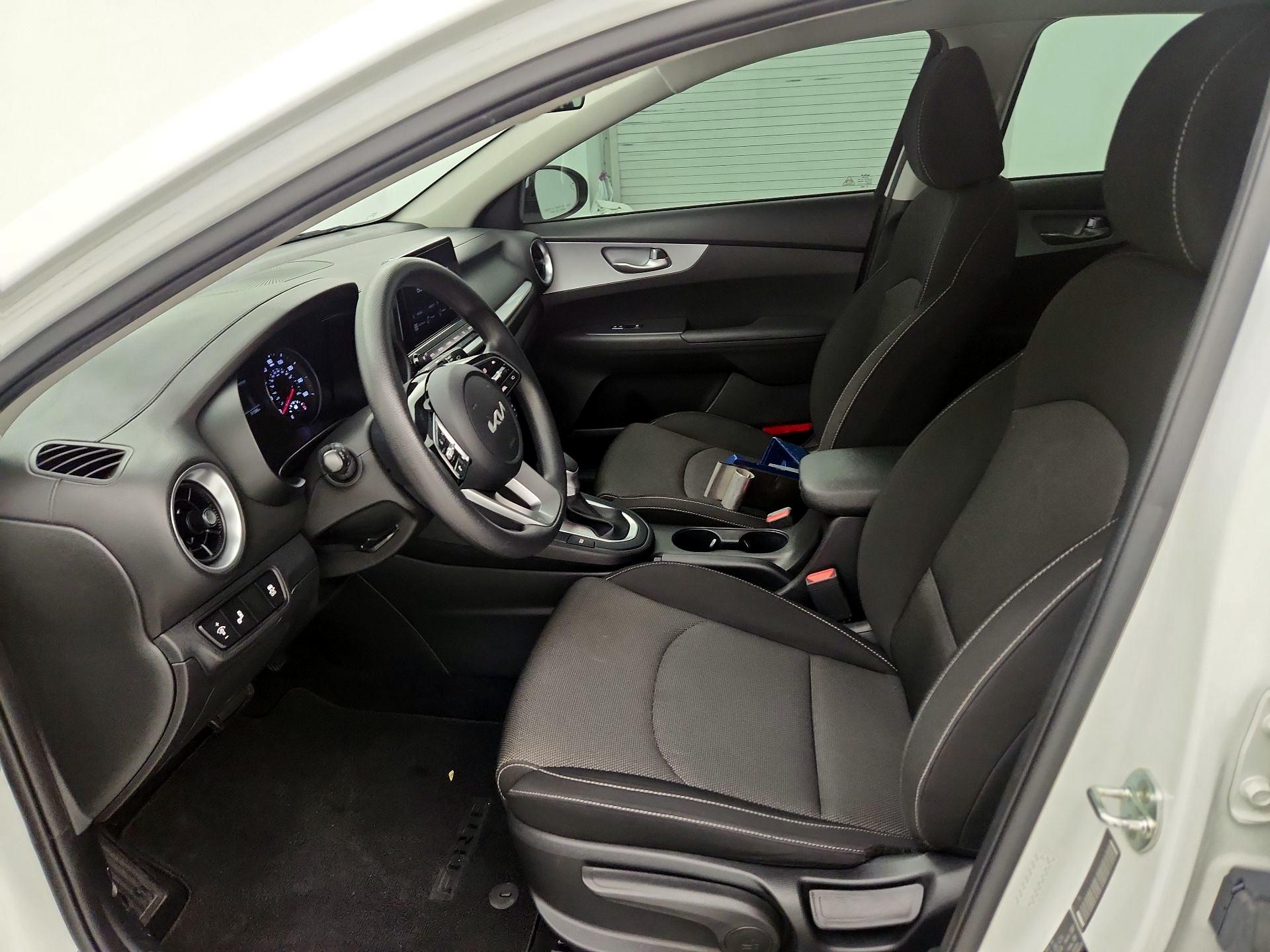 Thumbnail: 2023 Kia Forte - 11