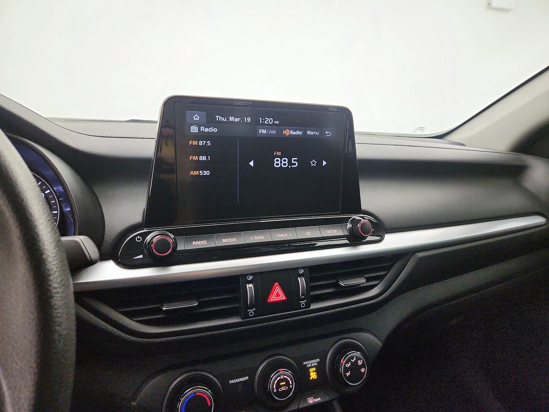 Thumbnail: 2023 Kia Forte - 15